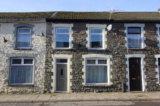 Llewellyn Street, CF43 3LB