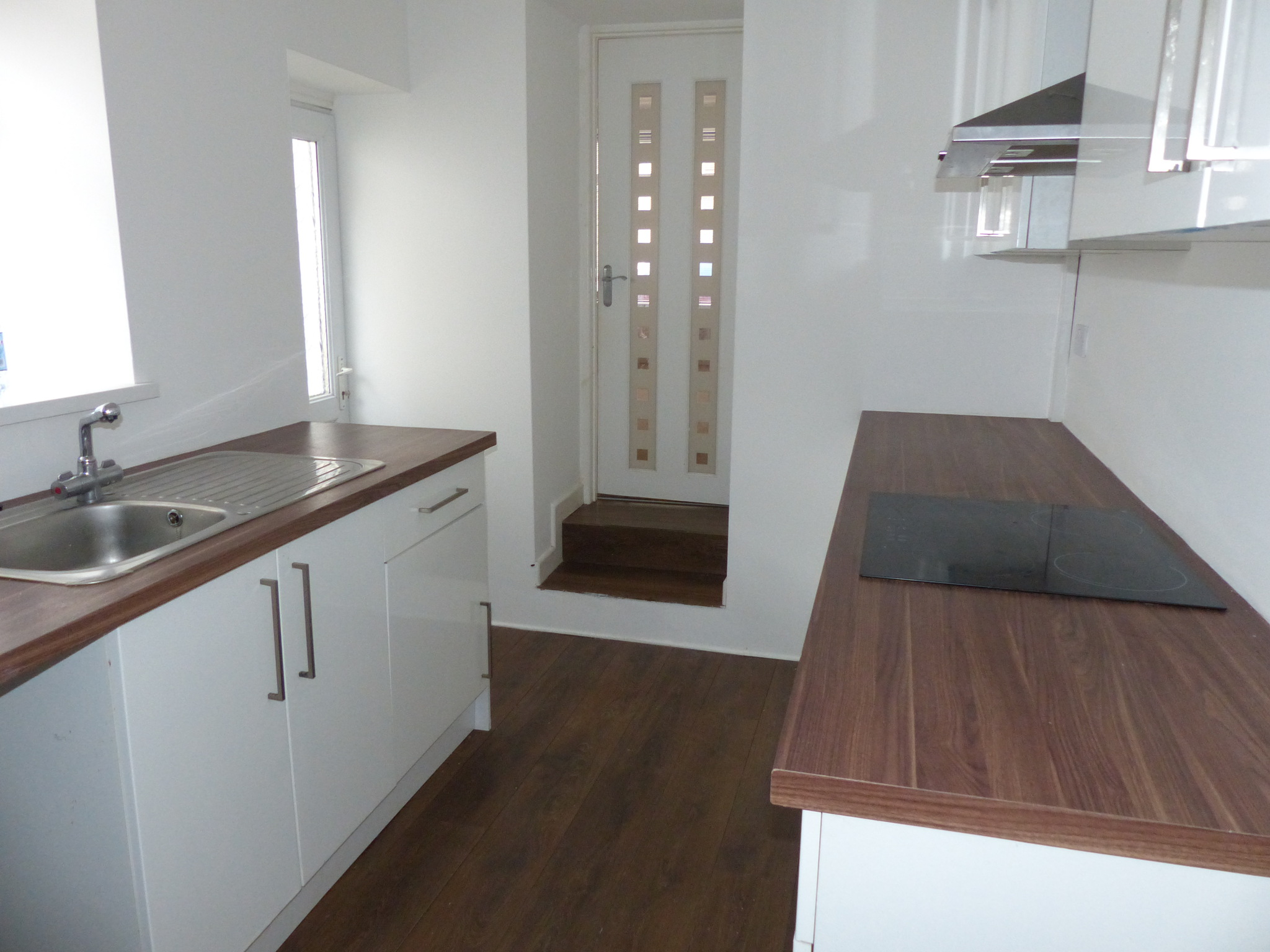 Llewellyn Street, CF43 3LB  Interior