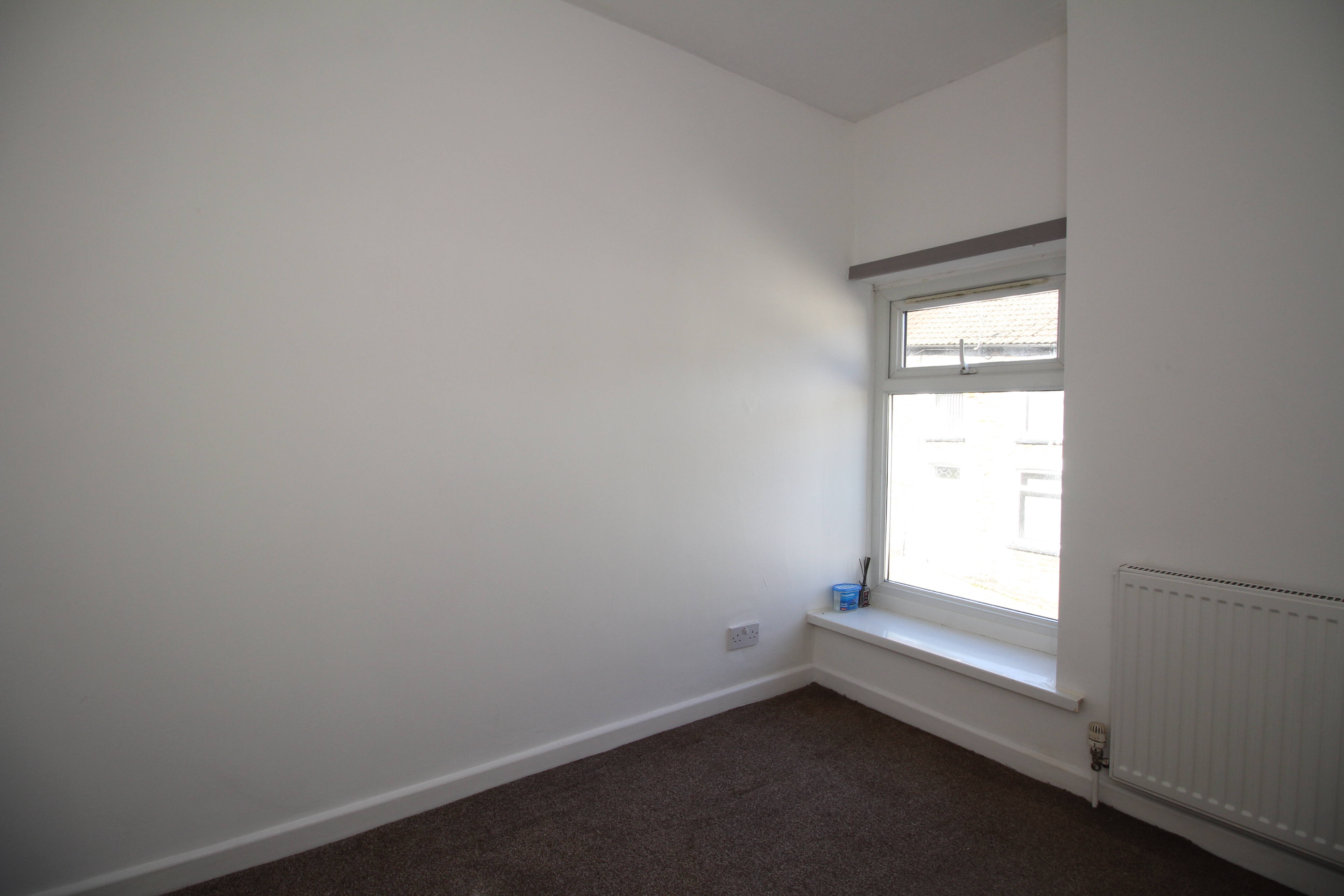 Penrhys Road, Tylorstown CF43 3BB  Interior