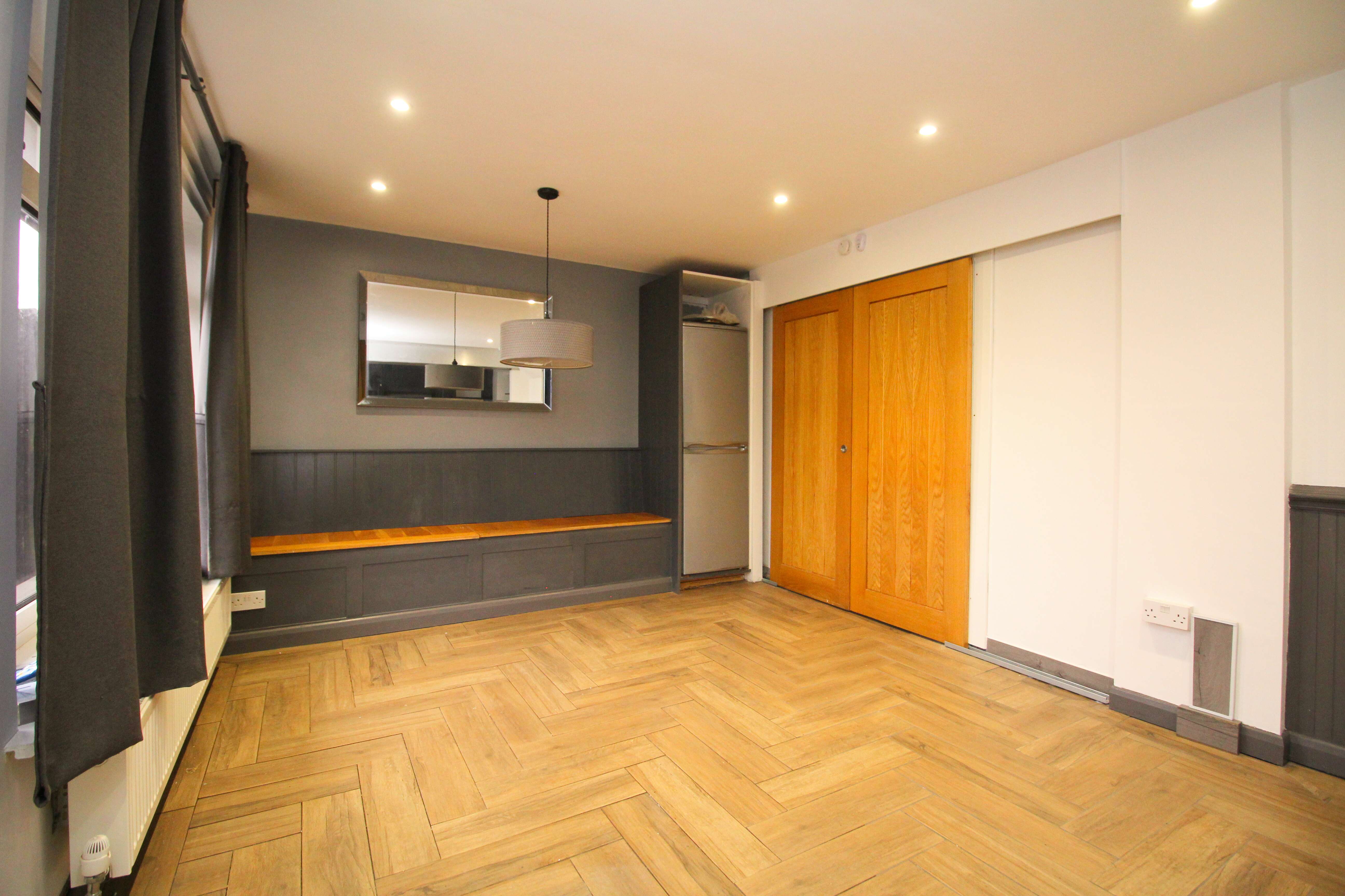 Manorbier Close, Tonteg CF38 1HL  Interior