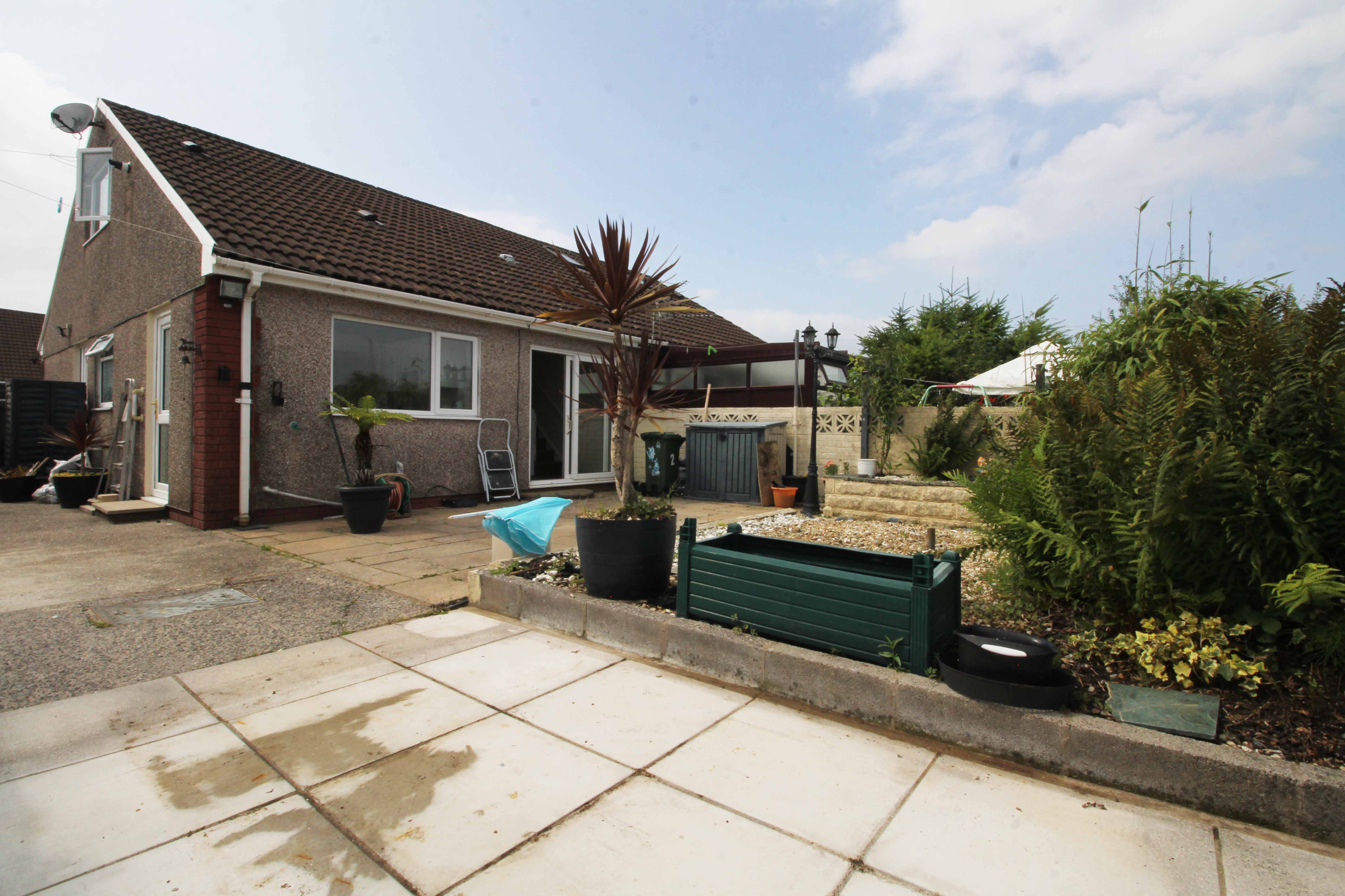 Clos Powys, Beddau. CF38 2SY  Interior