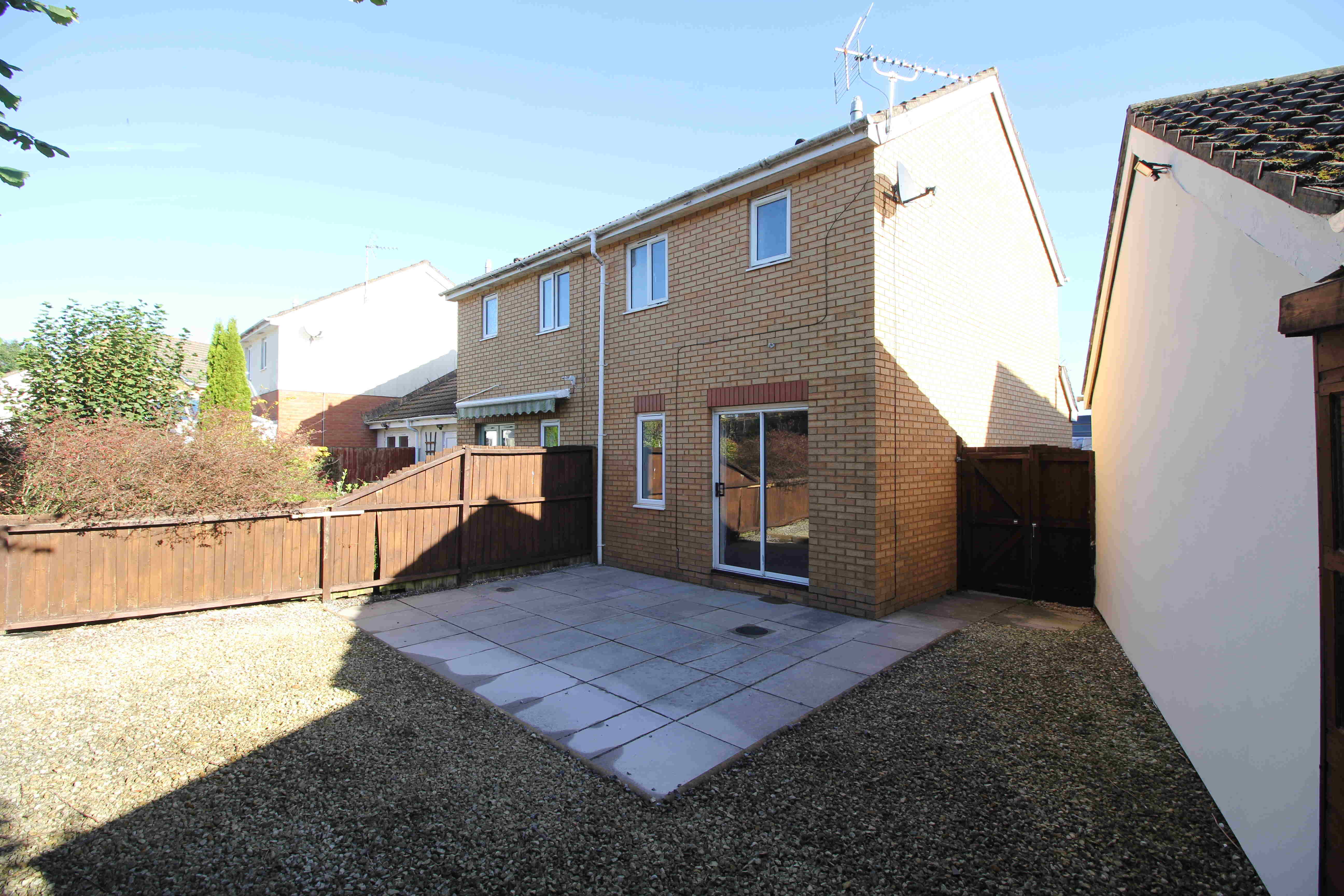 Dol-y-Llan, Miskin, CF72 8RY  Interior