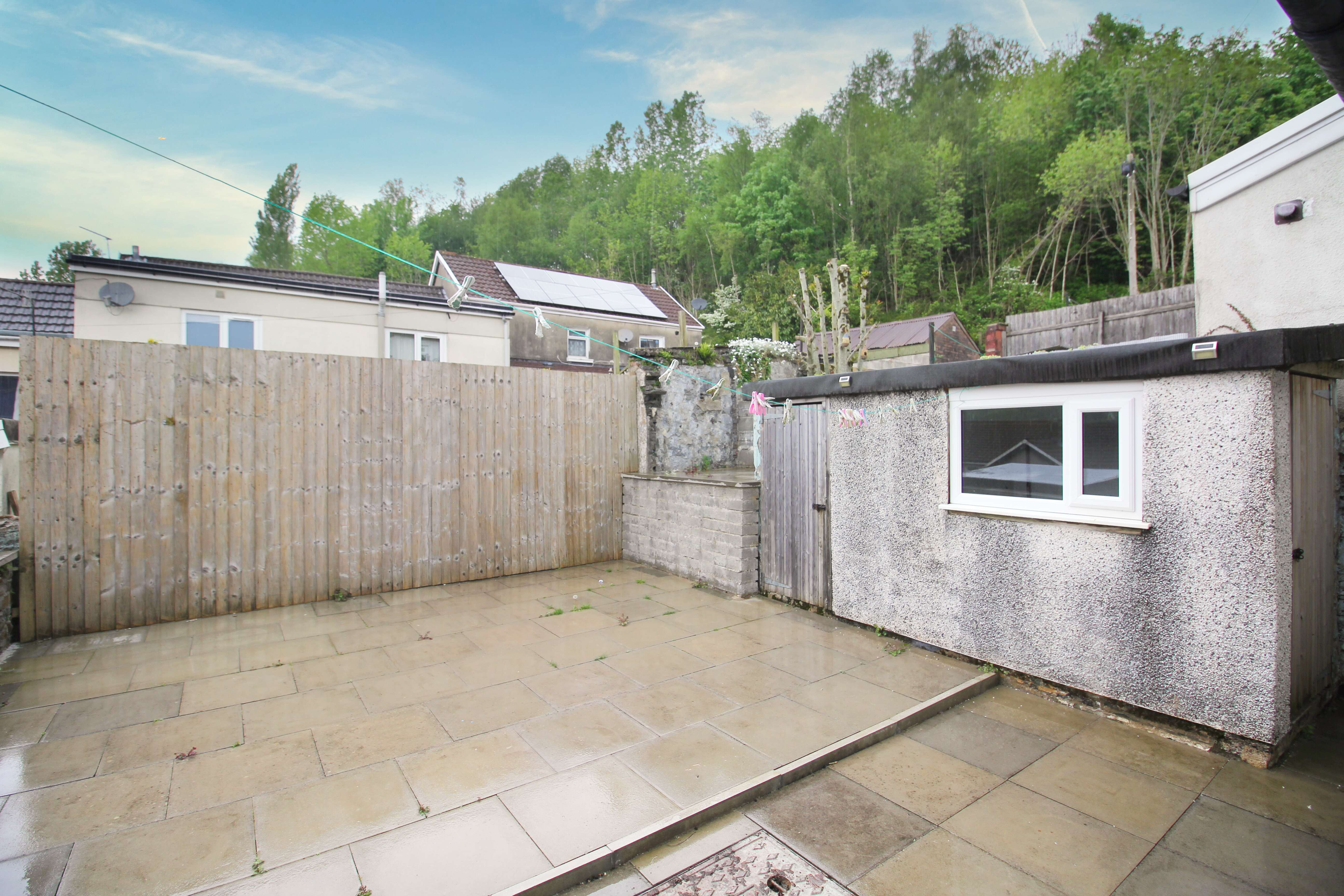 Ash Grove, Pentre CF41 7DD  Interior