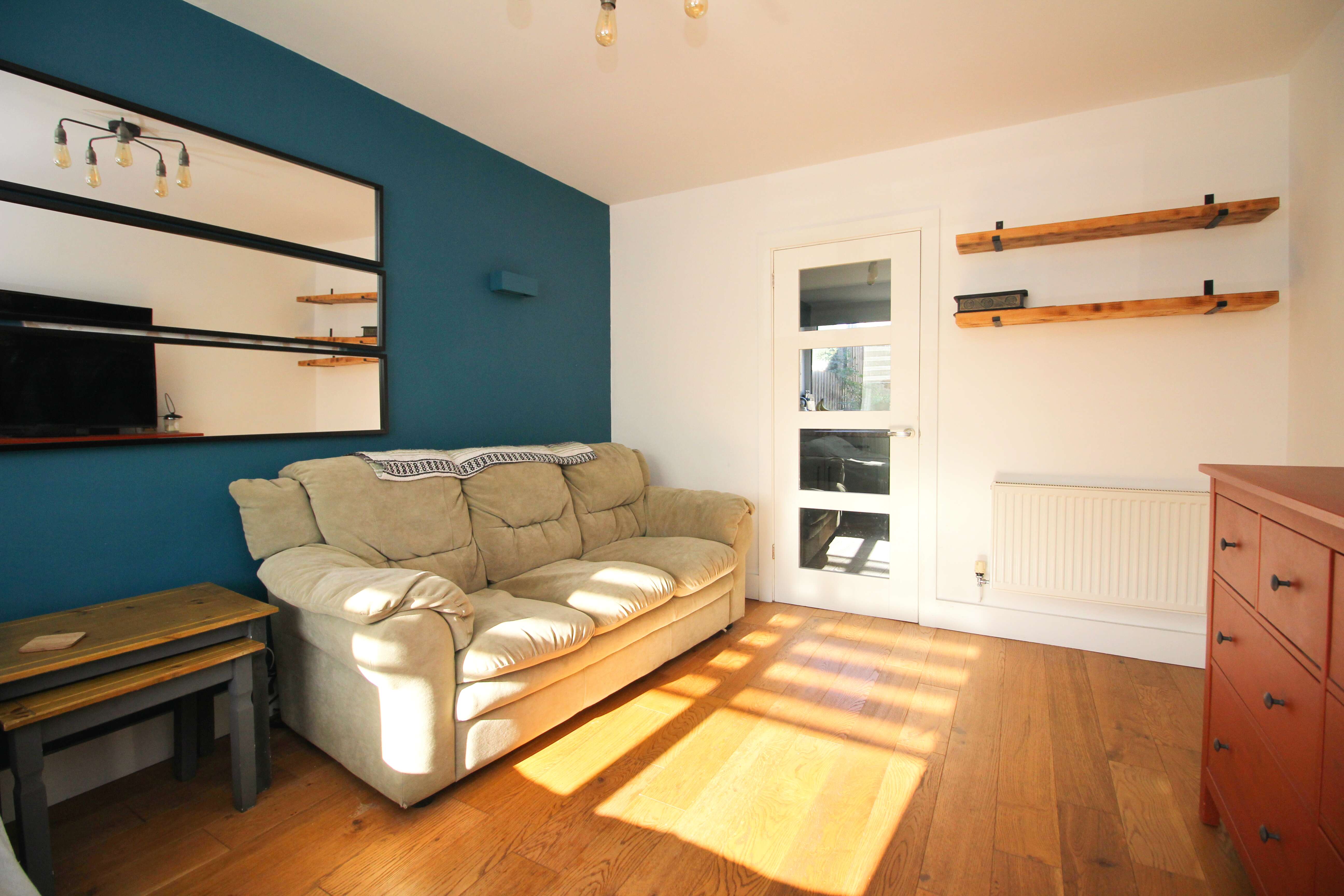 Foel View Close, Llantwit Fardre, CF38 2PL  Interior