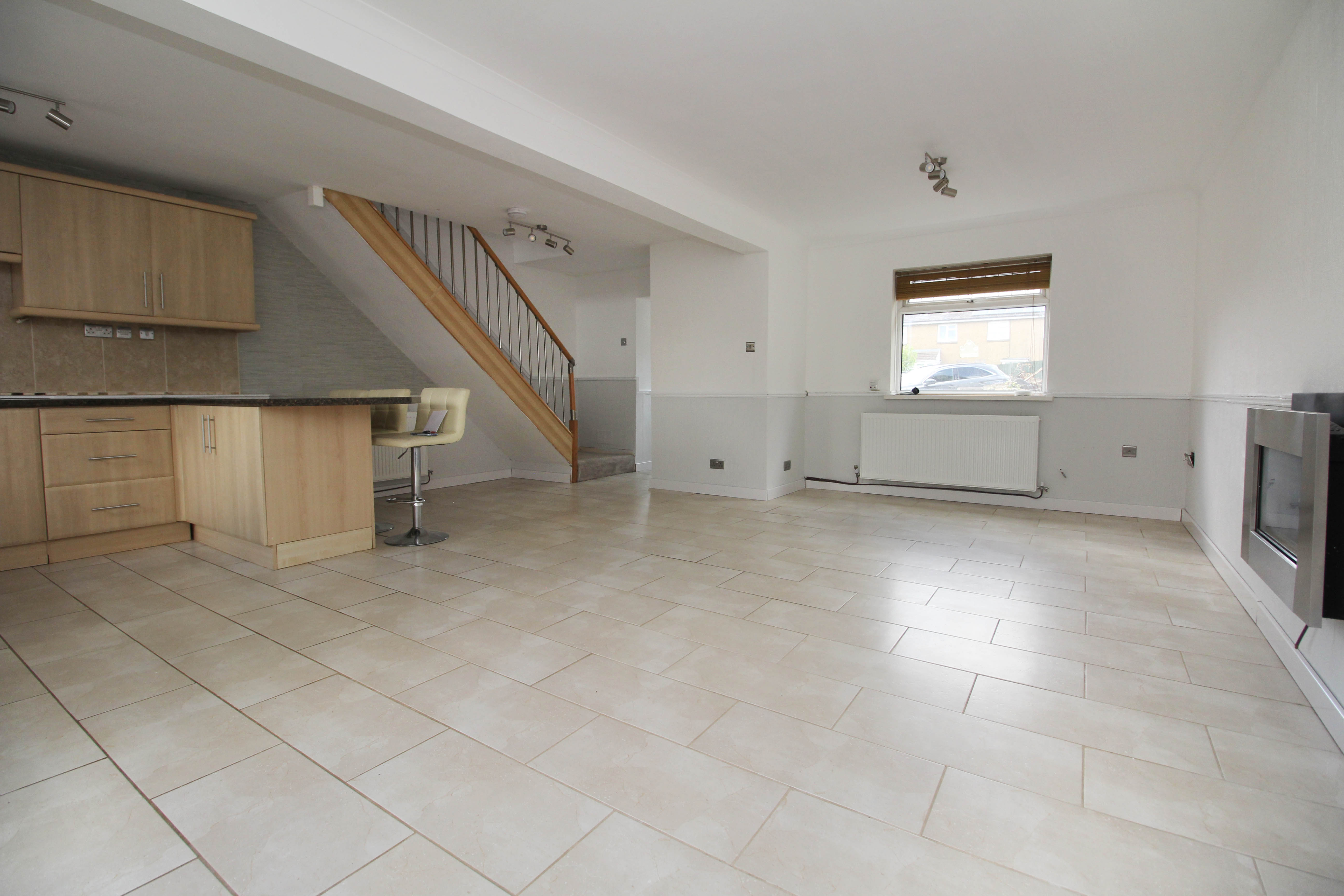 Pinewood Avenue, Rhydyfelin, CF37 5EA  Interior