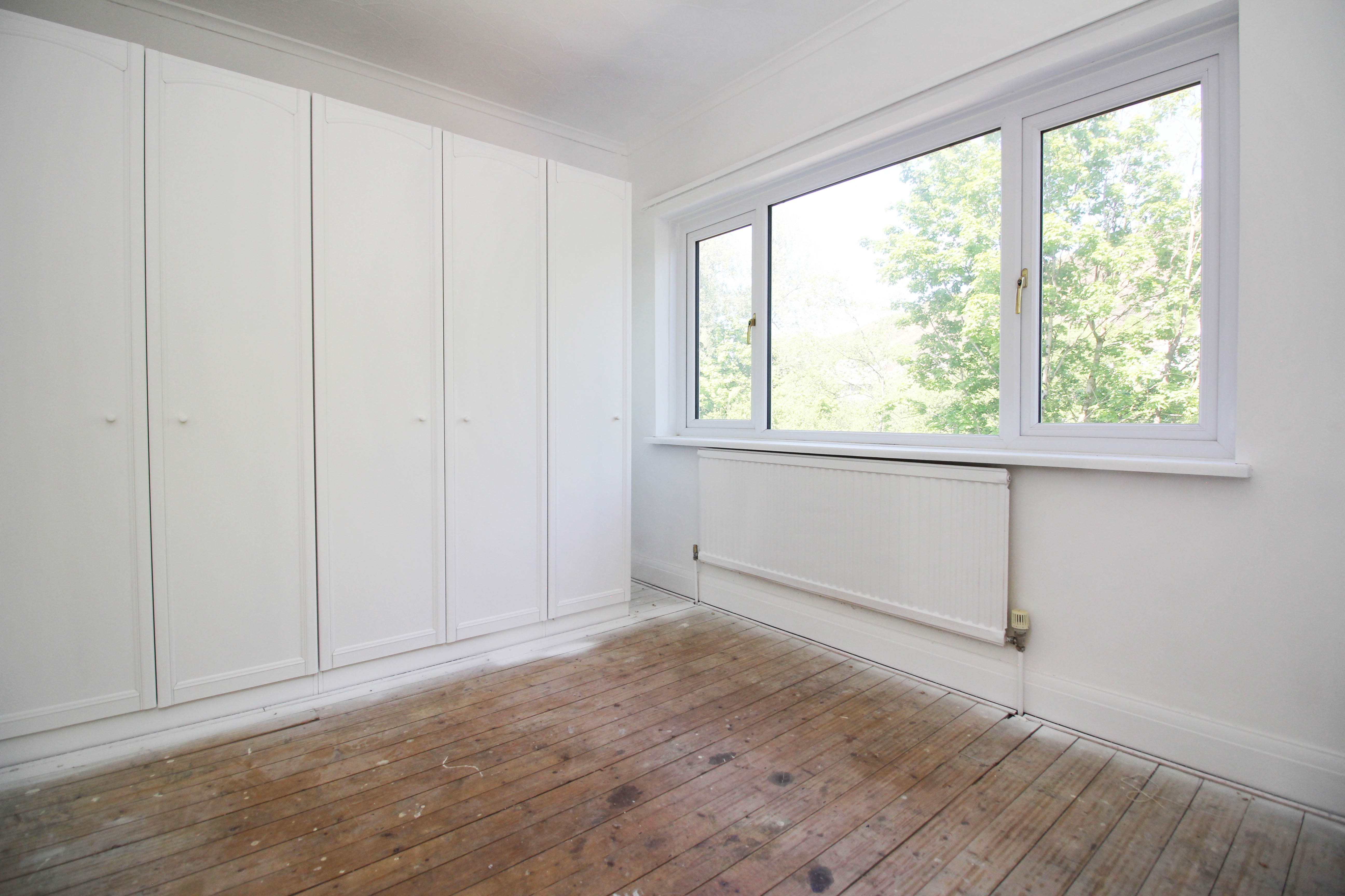 Oakdale Road, Tonypandy CF40 1RS  Interior