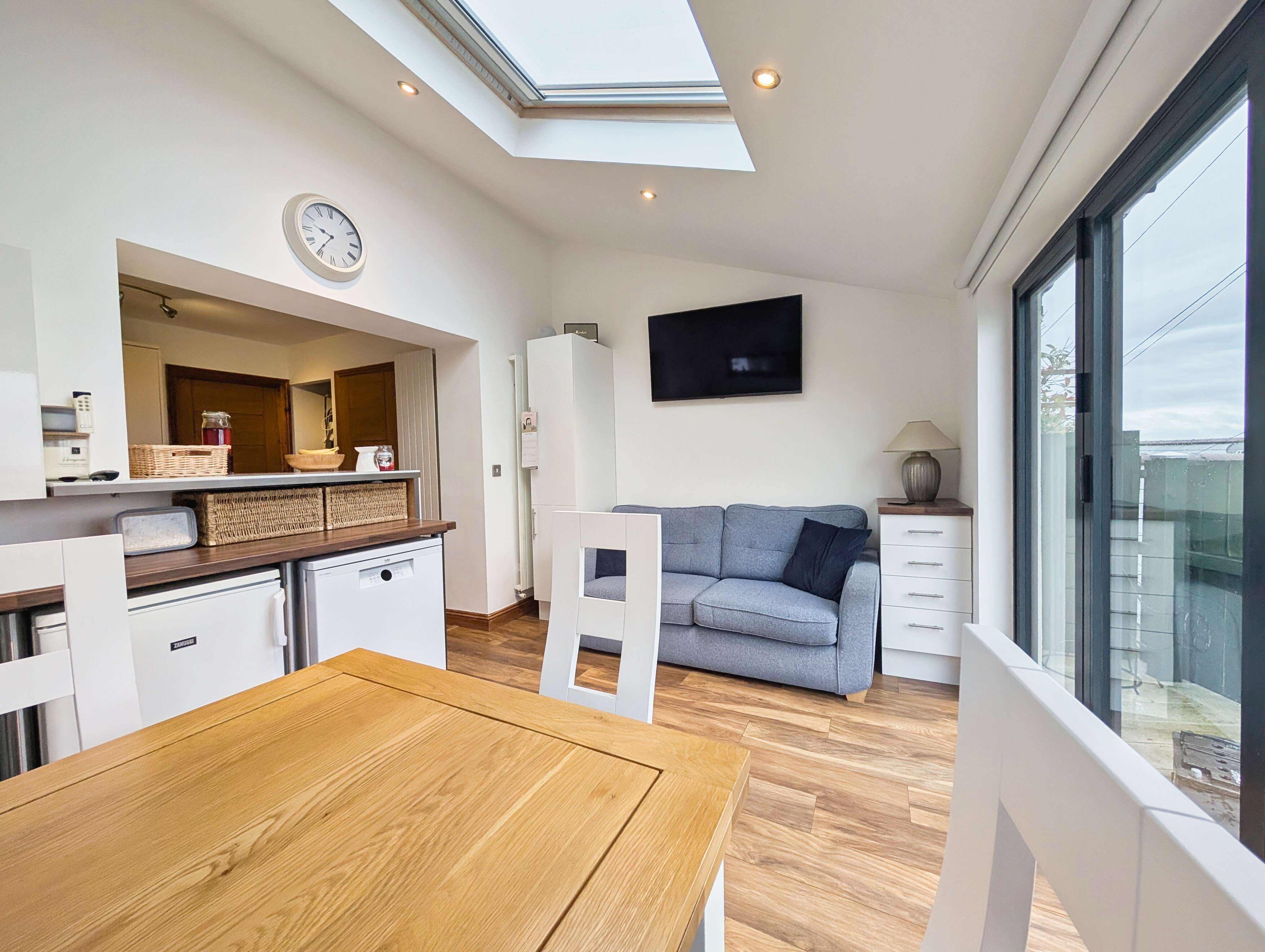 The Mews, Church Street, Llantrisant CF72 8SP  Interior