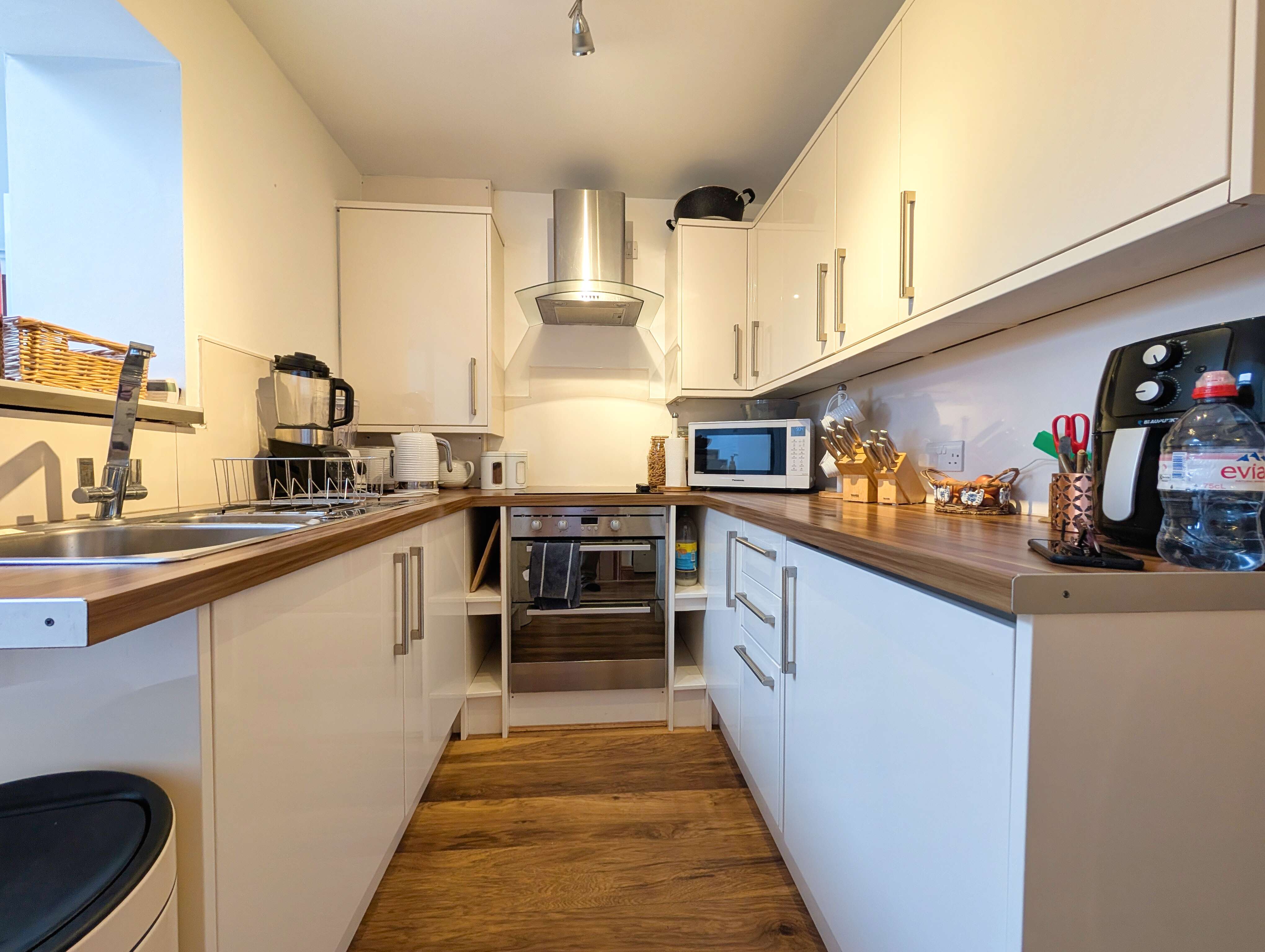 The Mews, Church Street, Llantrisant CF72 8SP  Interior