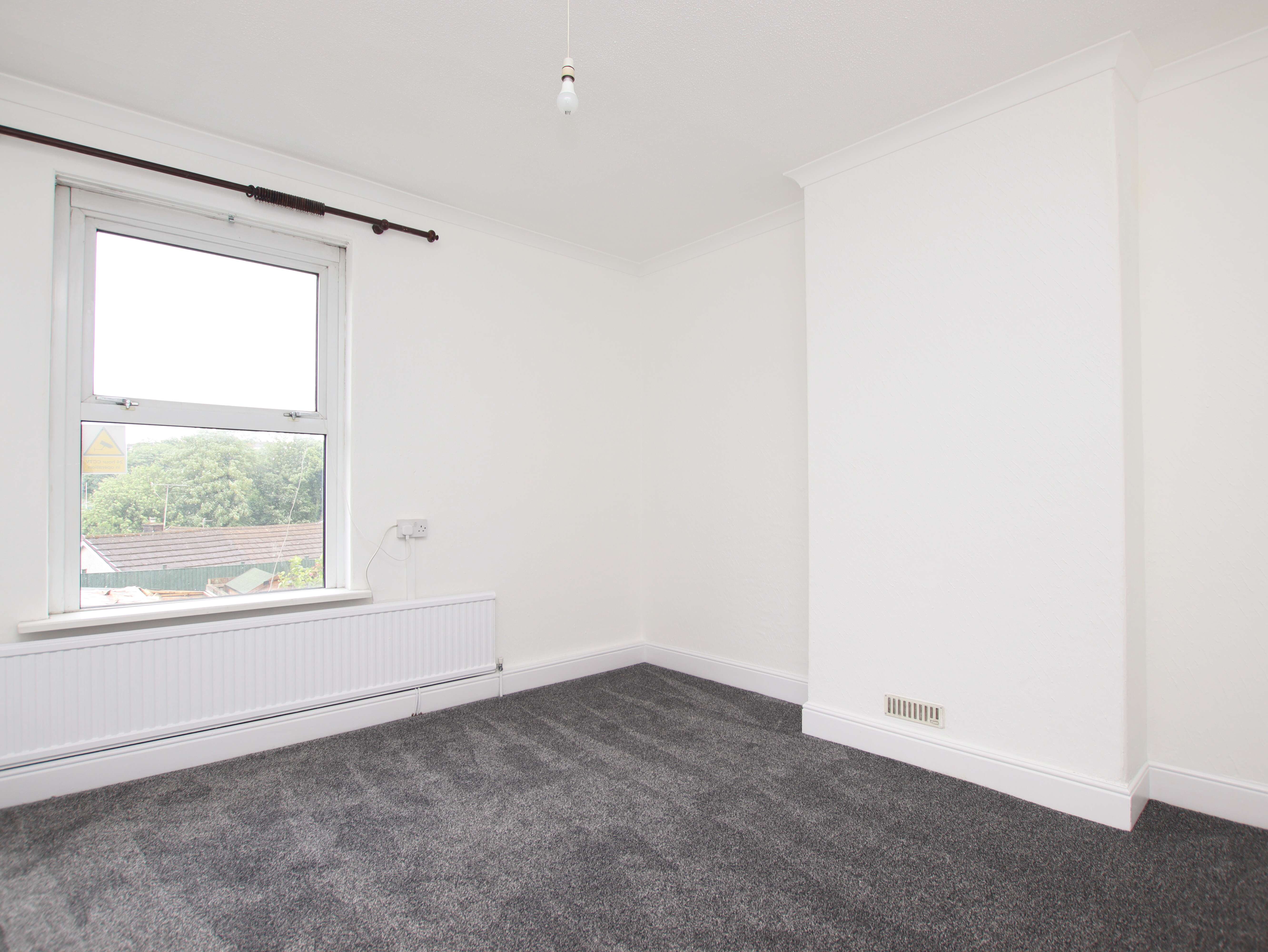 Cerdin Avenue, Pontyclun, CF72 9ER  Interior