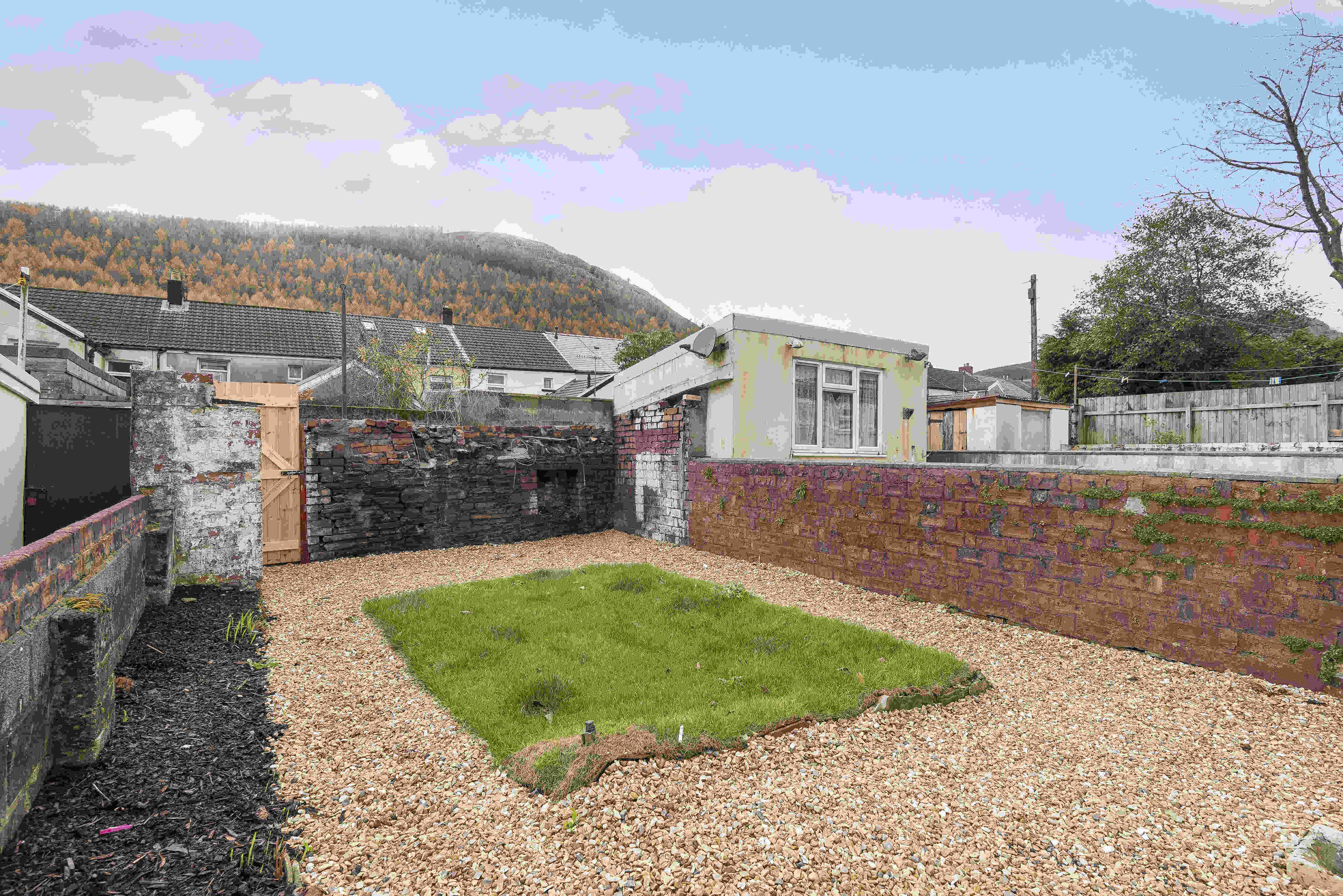 William Street, Treherbert CF42 5LW  Interior