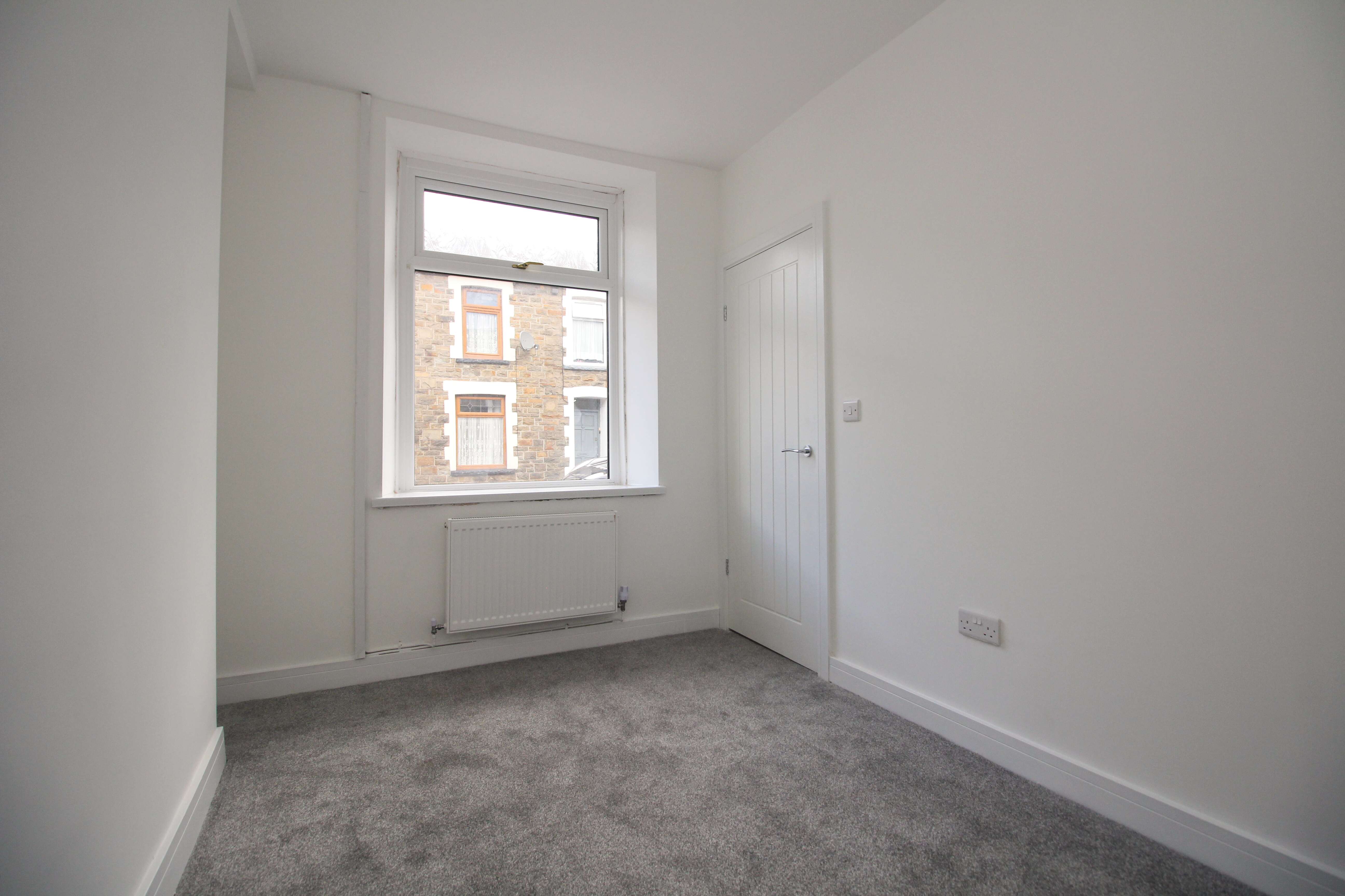 Gelli Road, Gelli, Pentre, CF41 7TR  Interior