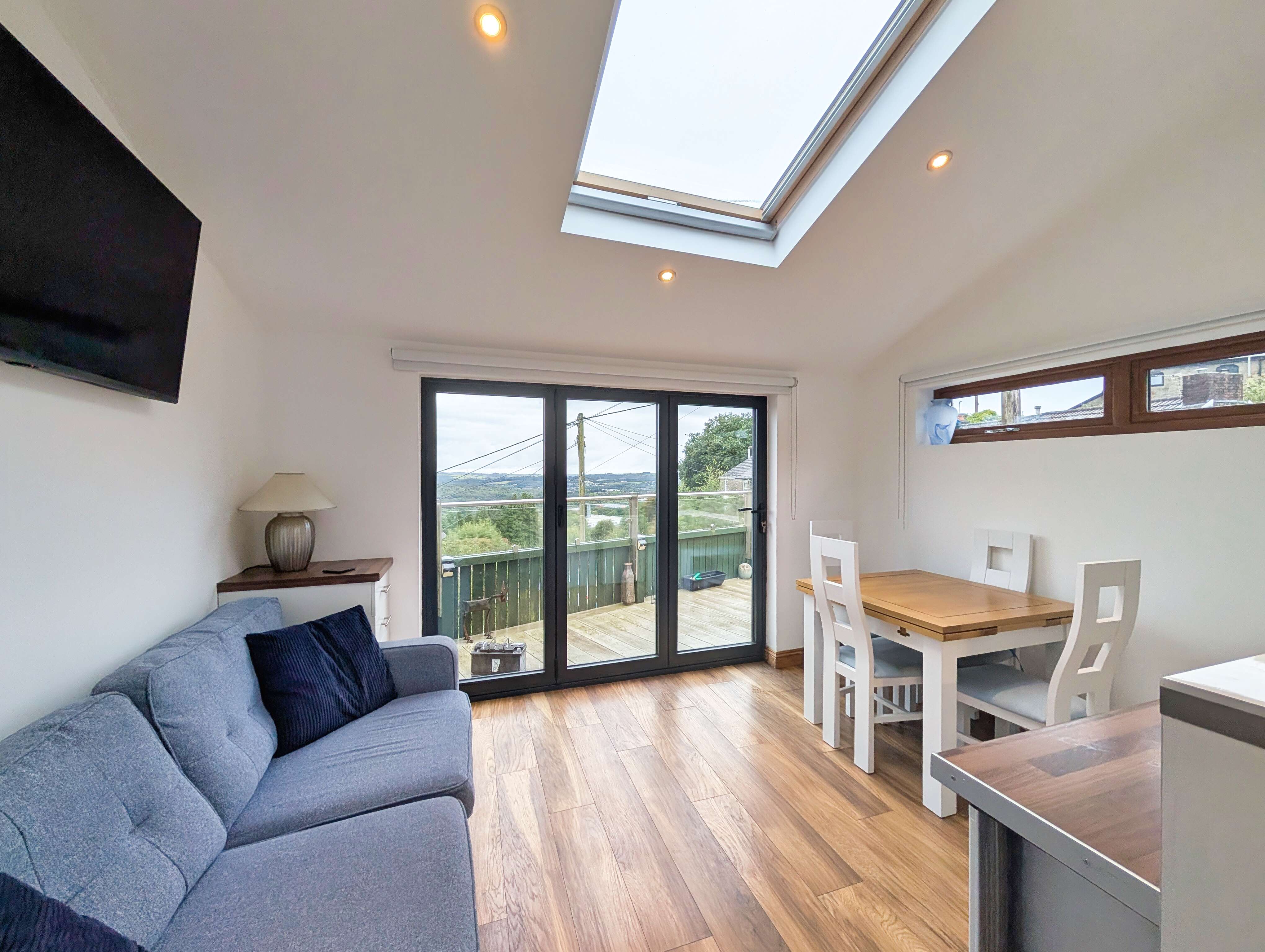 The Mews, Church Street, Llantrisant CF72 8SP  Interior