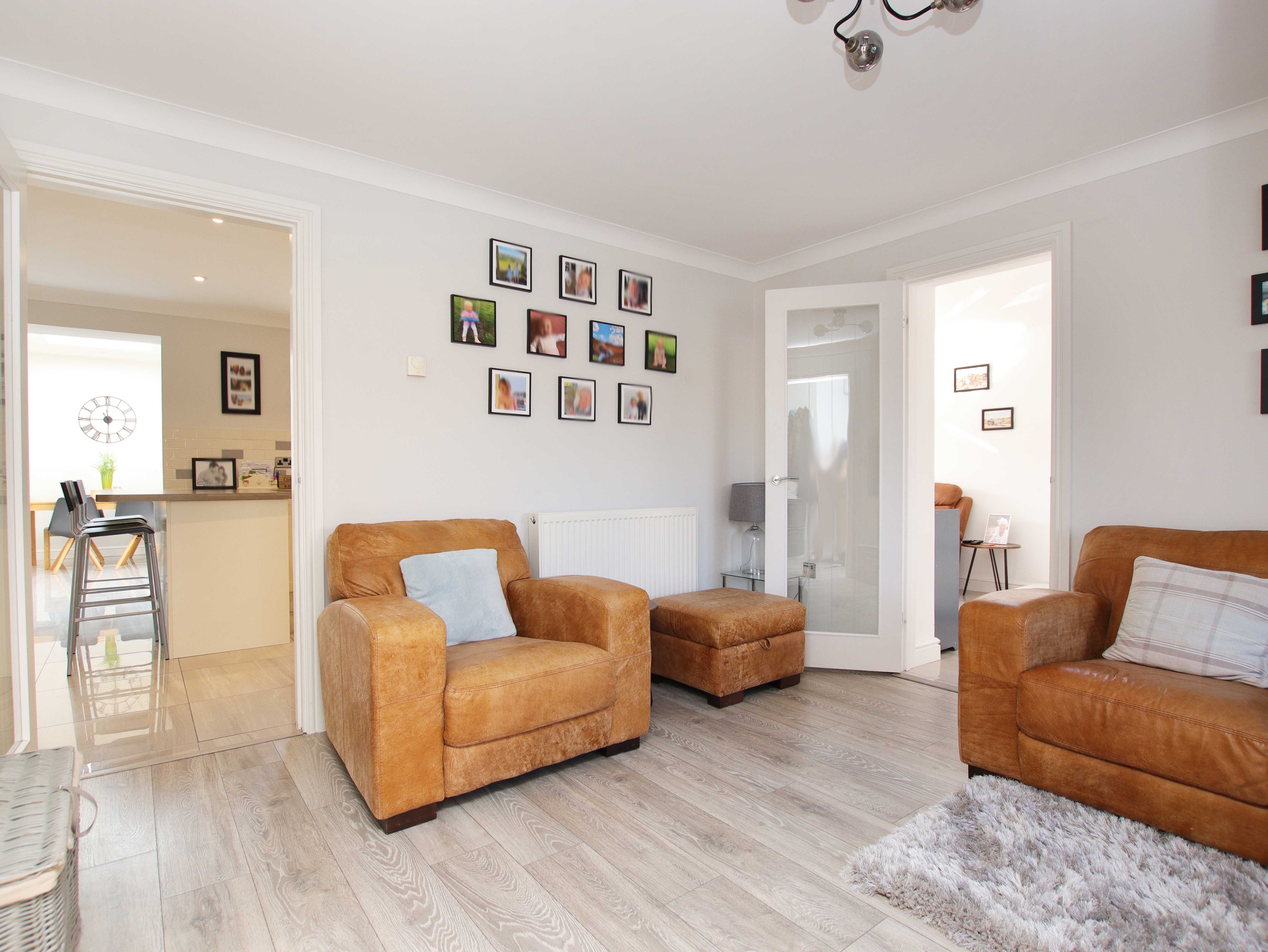Coed Mieri, Pontyclun CF72 9UW  Interior