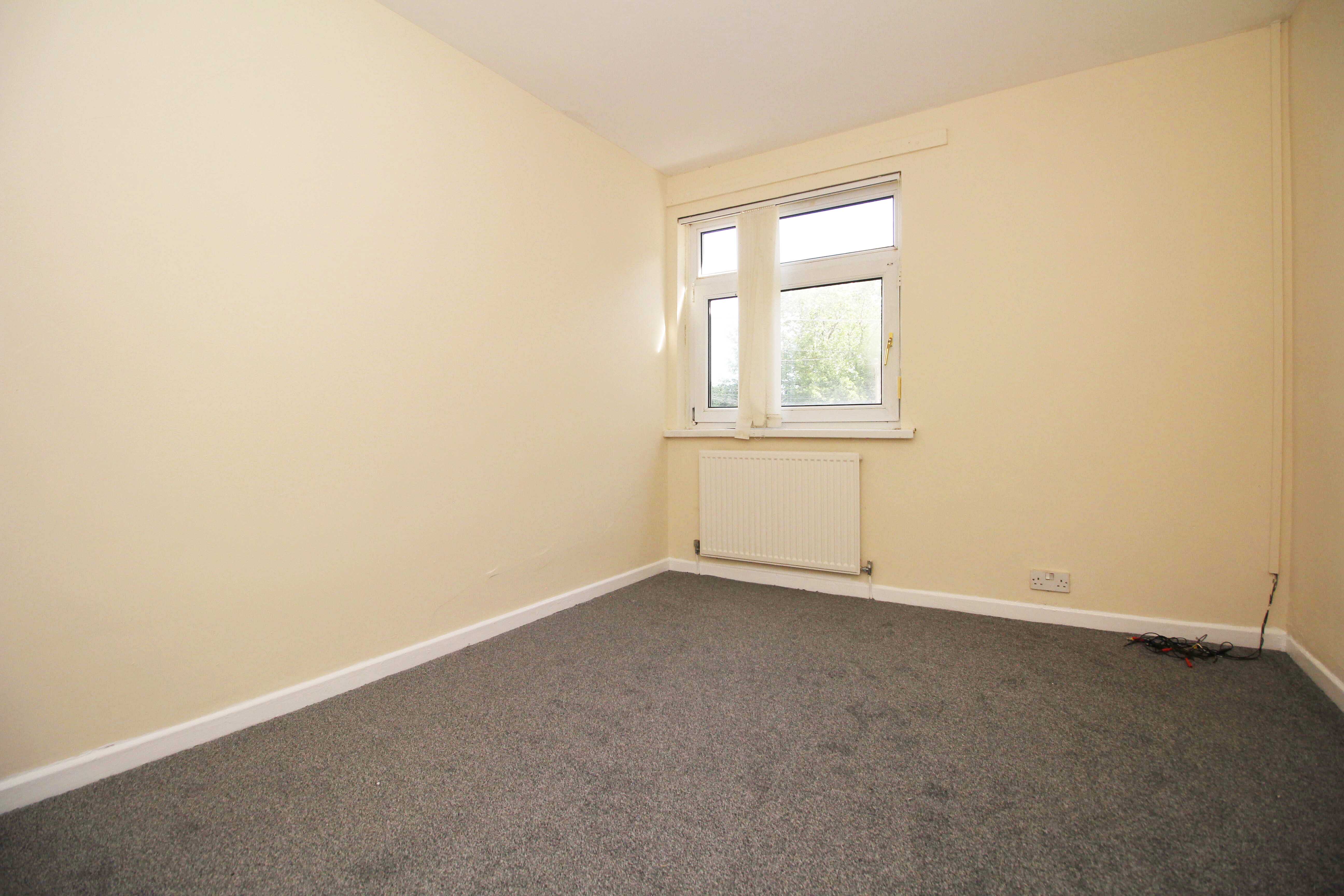 Castle Court, Church Village, CF38 1DN  Interior