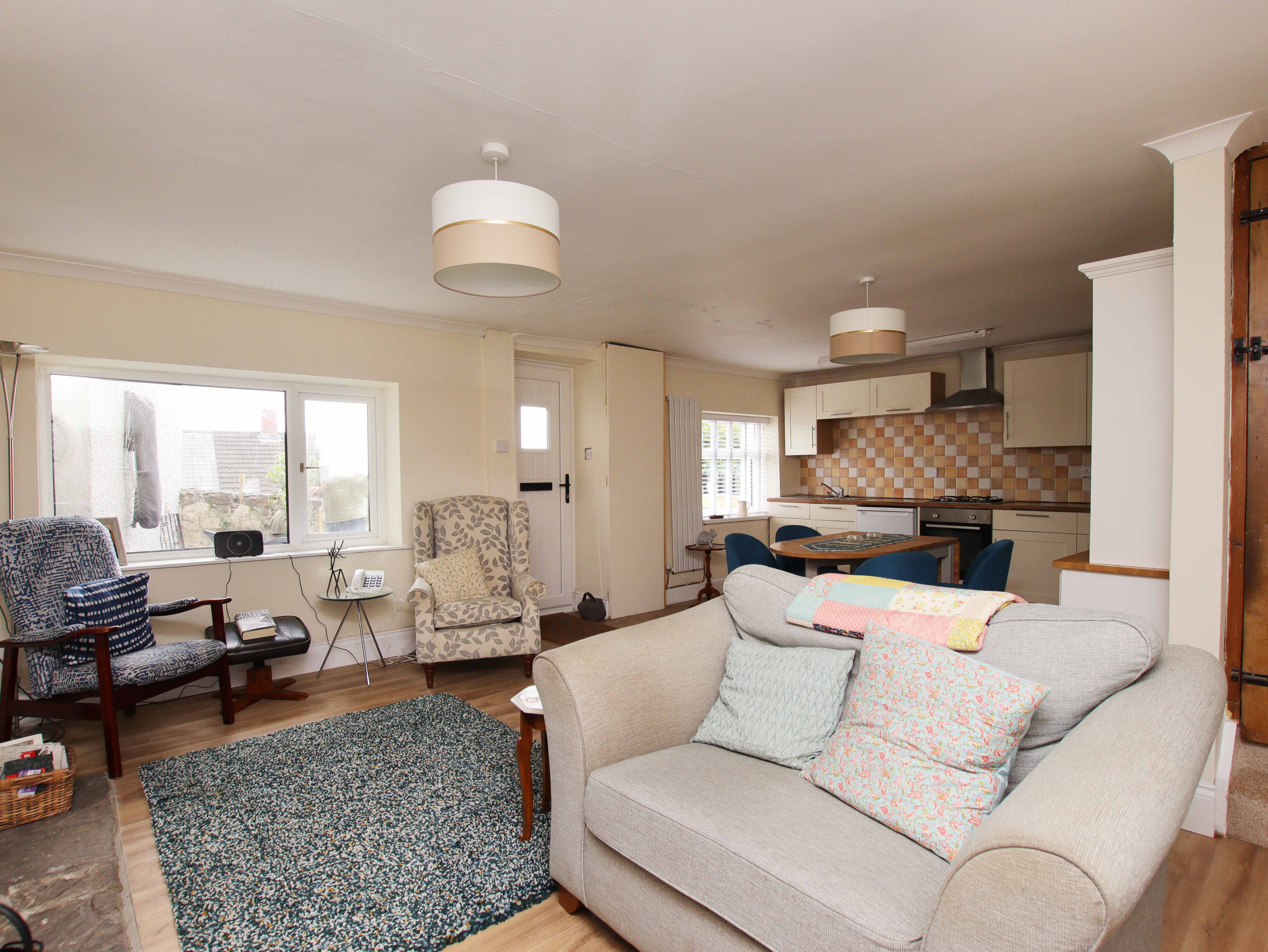 School Street, Llantrisant CF72 8EN  Interior