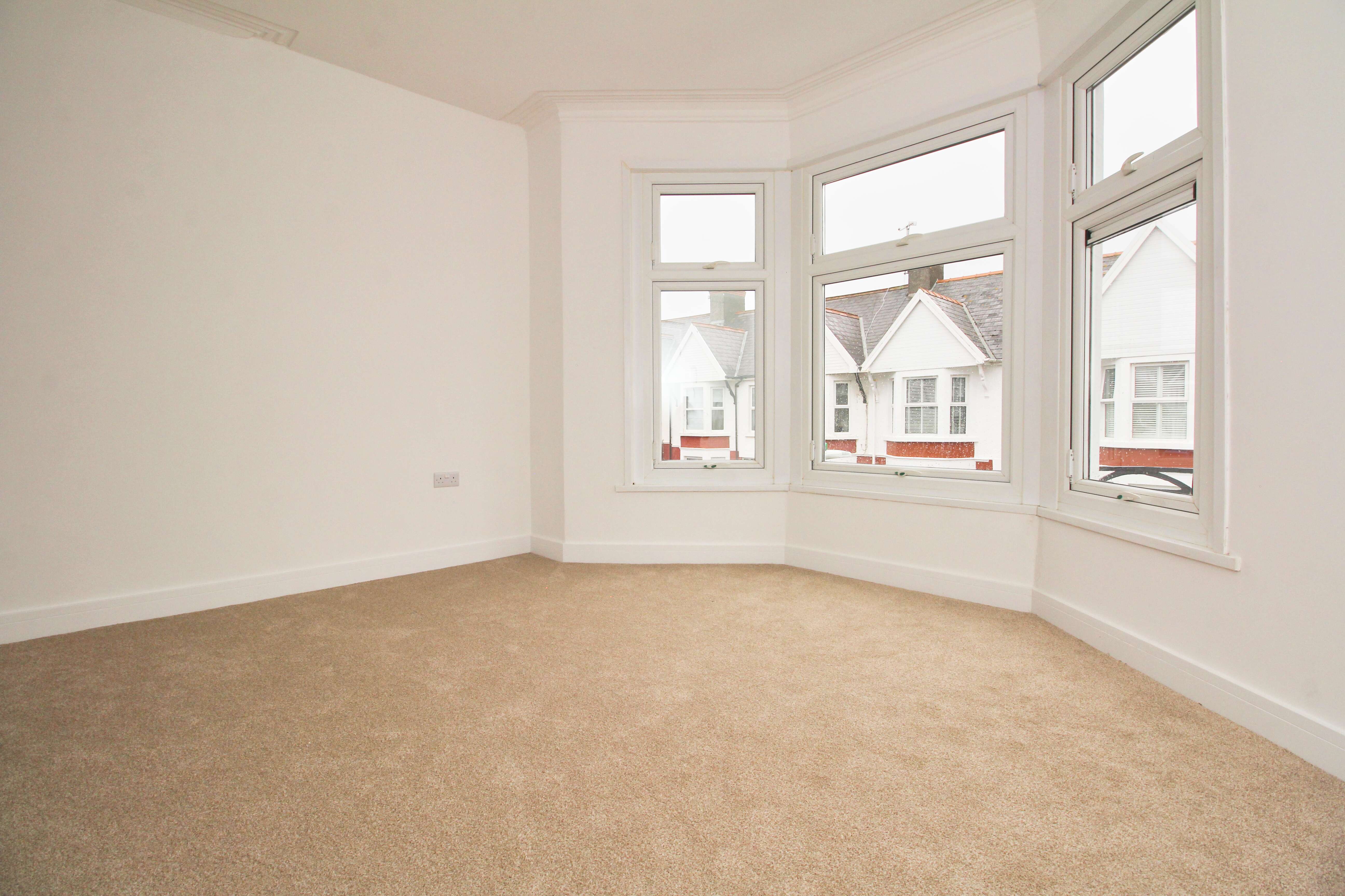 Picton Avenue, Porthcawl CF36 3AJ  Interior