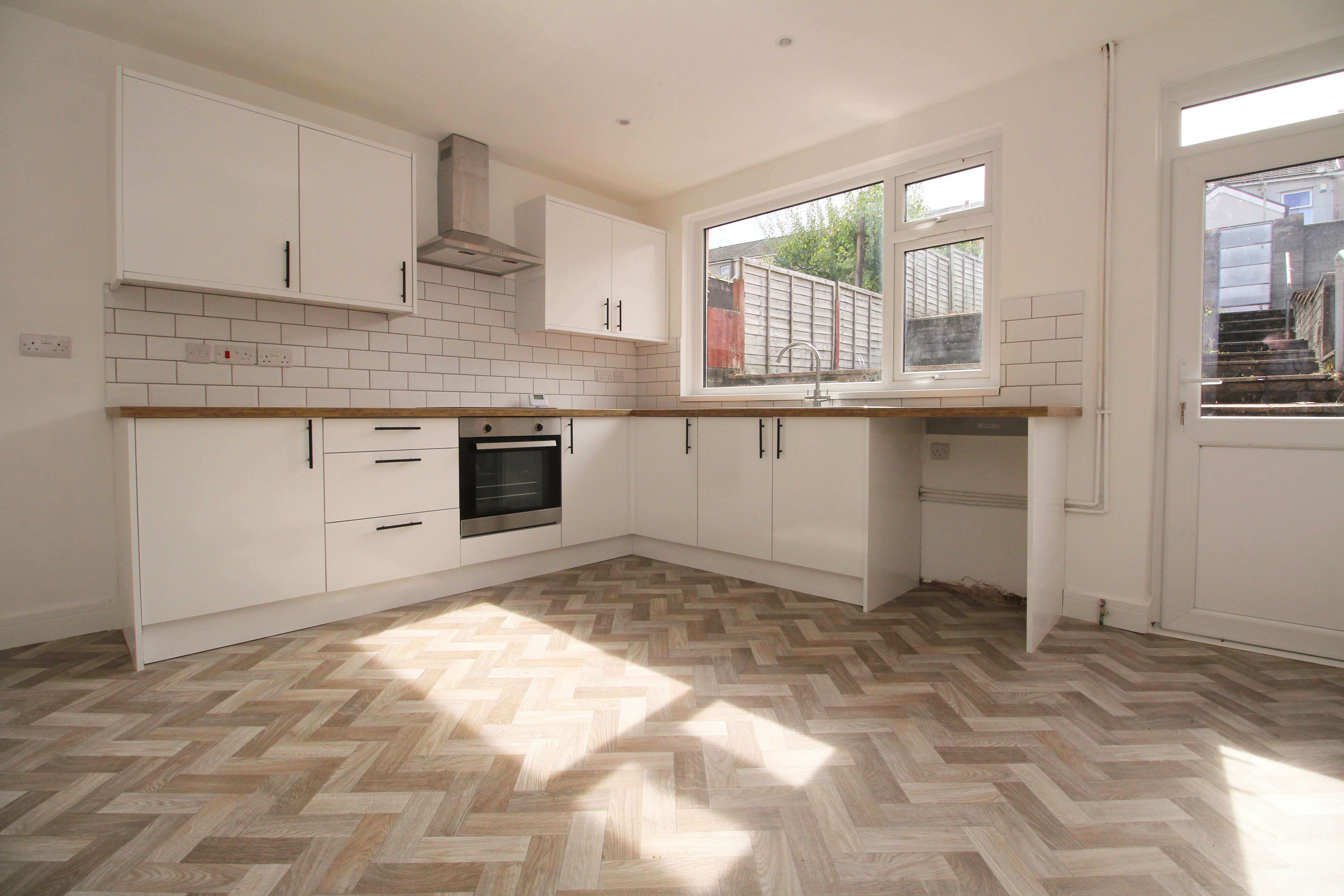 Gelli Road, Gelli, Pentre, CF41 7TR  Interior