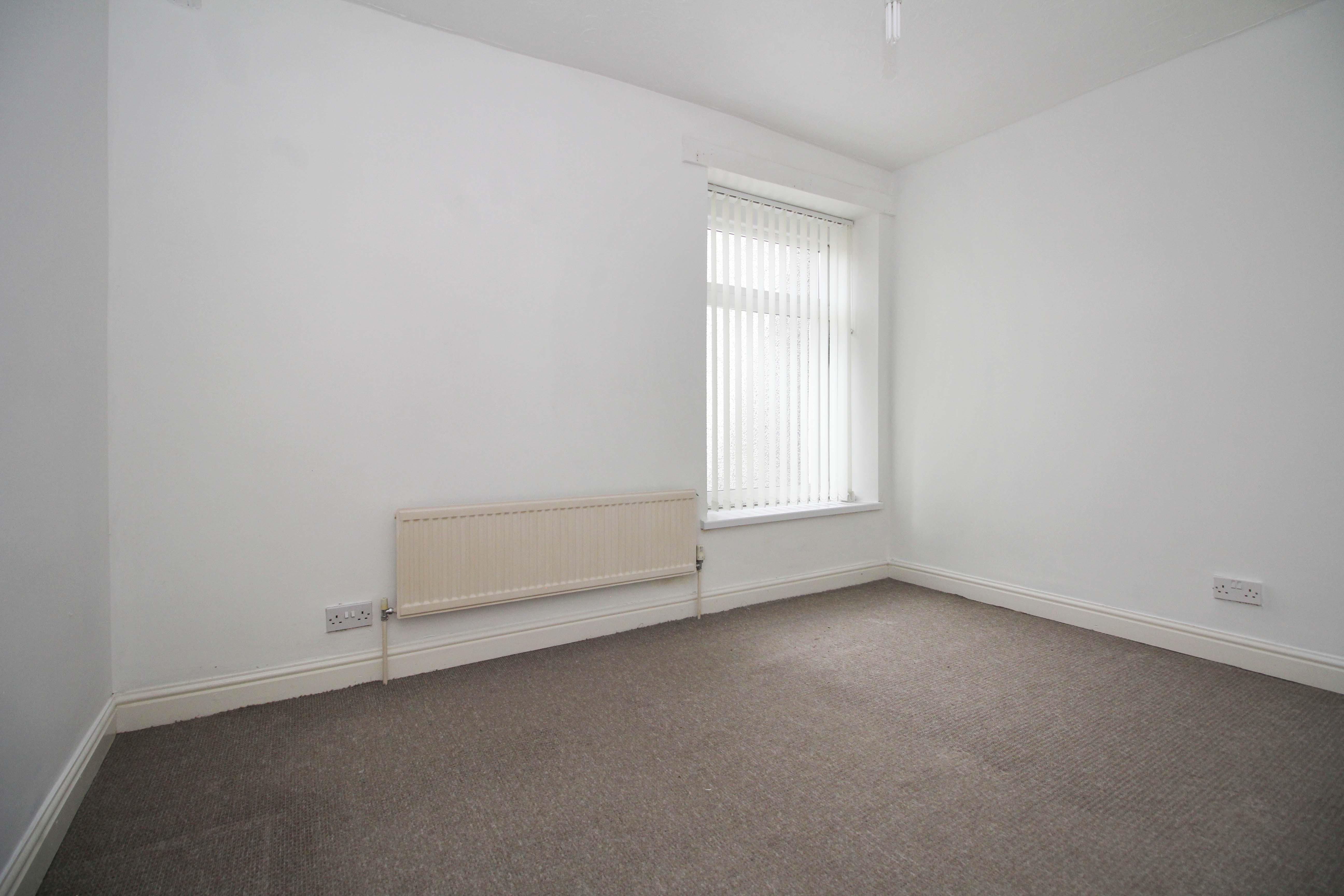 Mill Street, Tonyrefail CF39 8AA  Interior