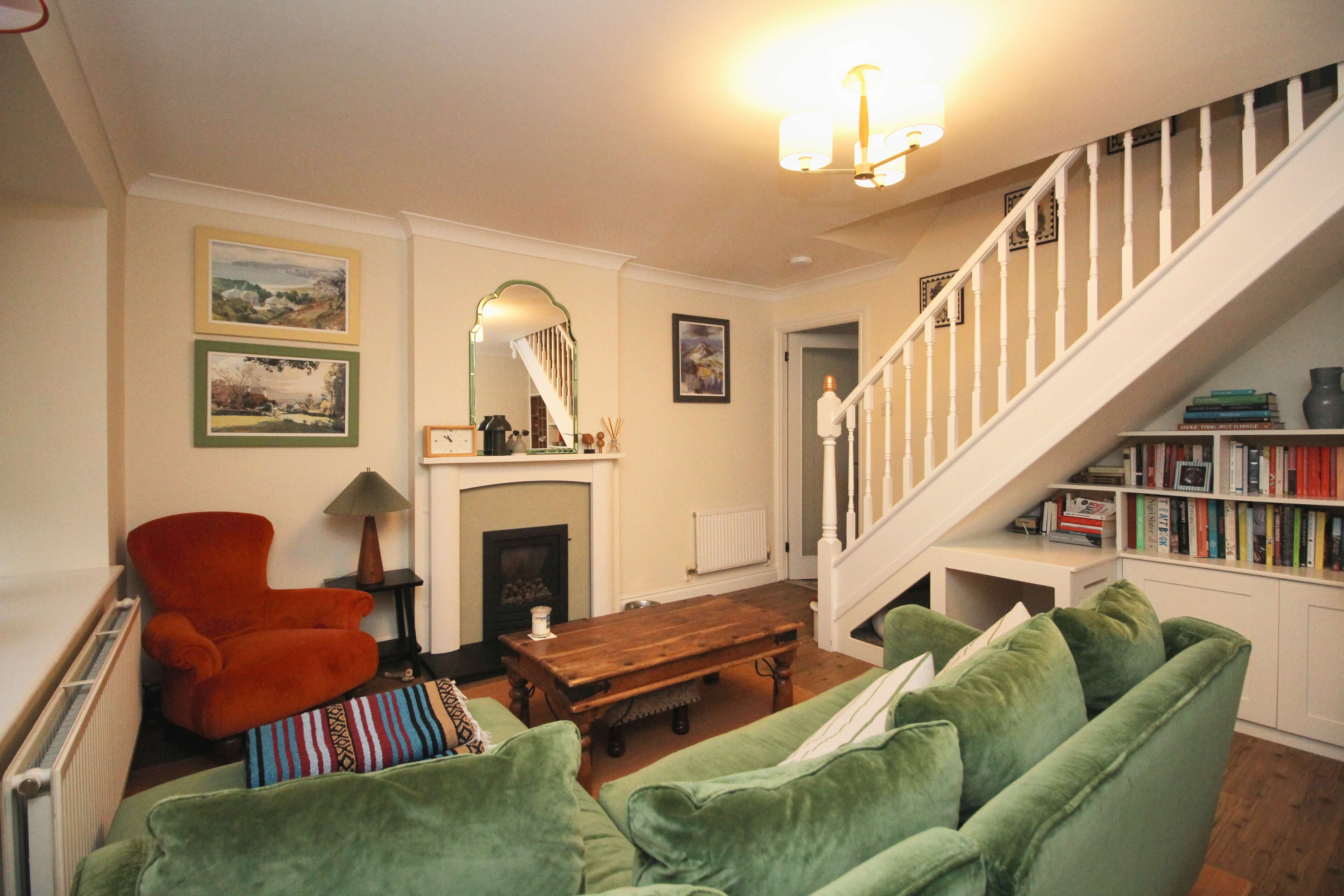 Llwyn Onn, Tyla Garw, CF72 9EU  Interior