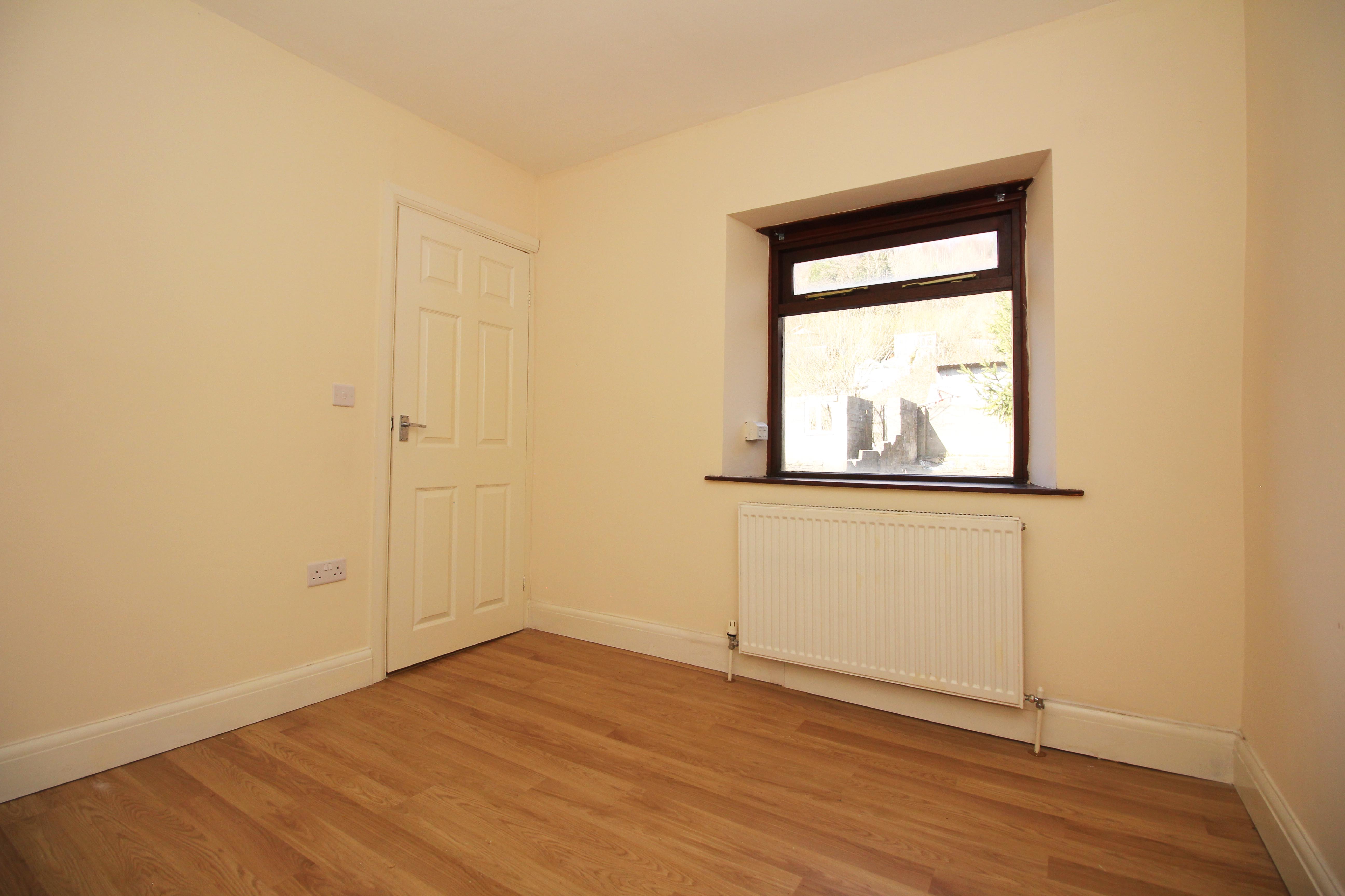 Vicarage Terrace, Treorchy. CF42 6NA  Interior