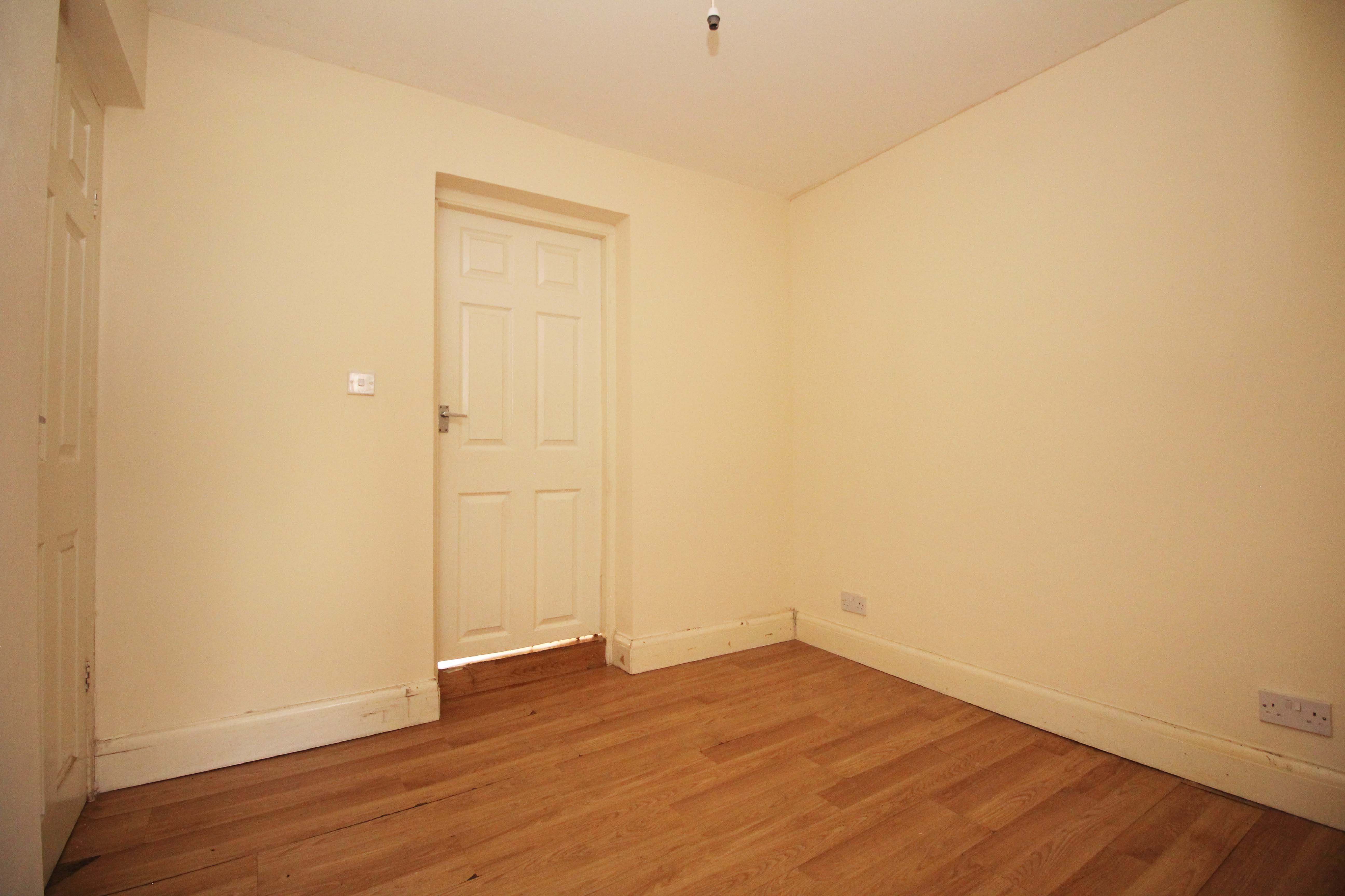 Vicarage Terrace, Treorchy. CF42 6NA  Interior