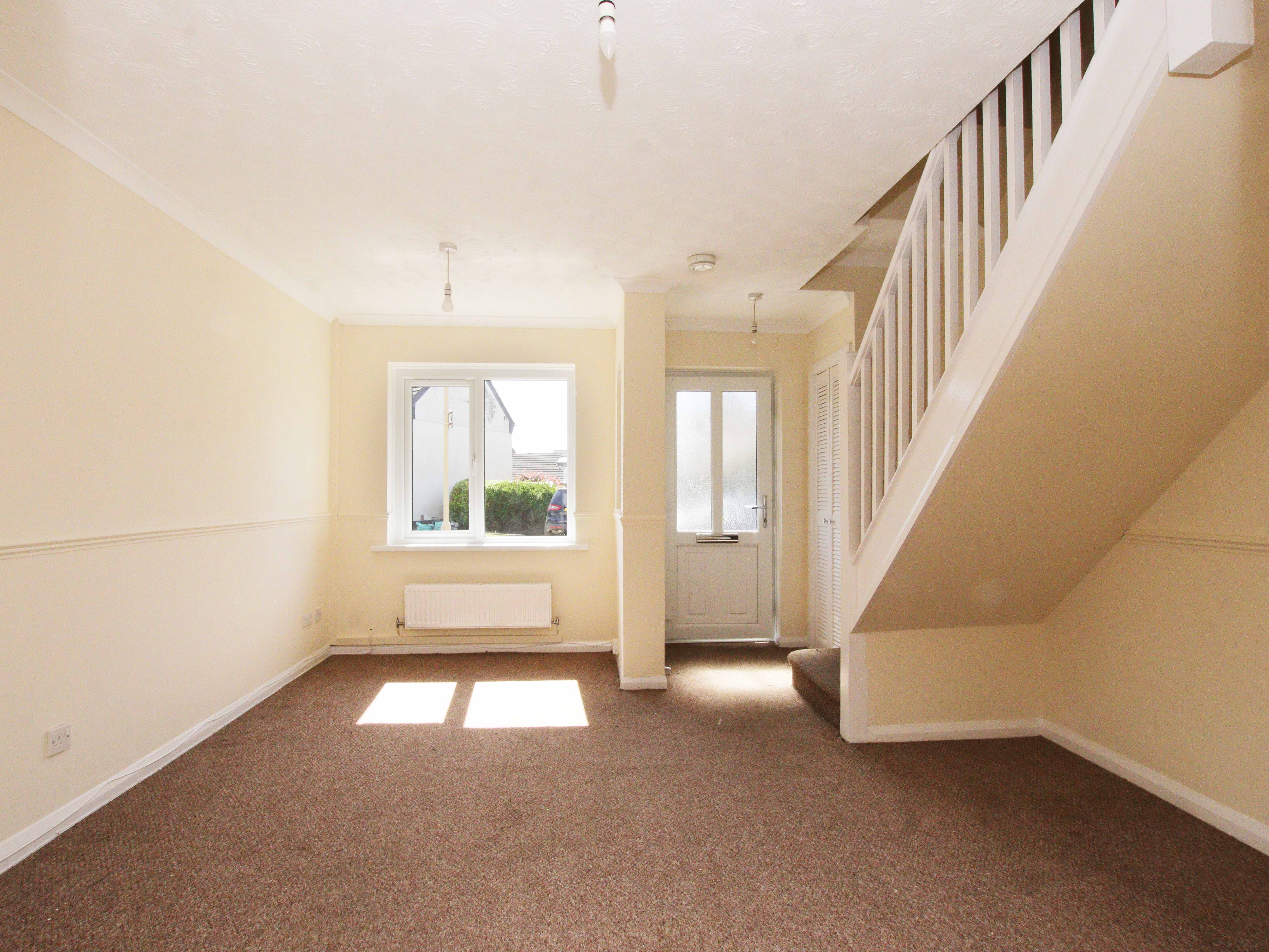 Cwrt Y Waun, Pontypridd, CF38 2JJ  Interior