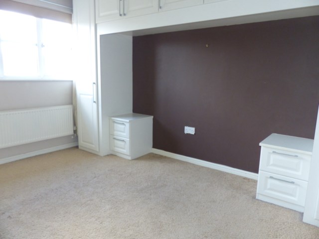 St Peters Avenue, CF72  Interior