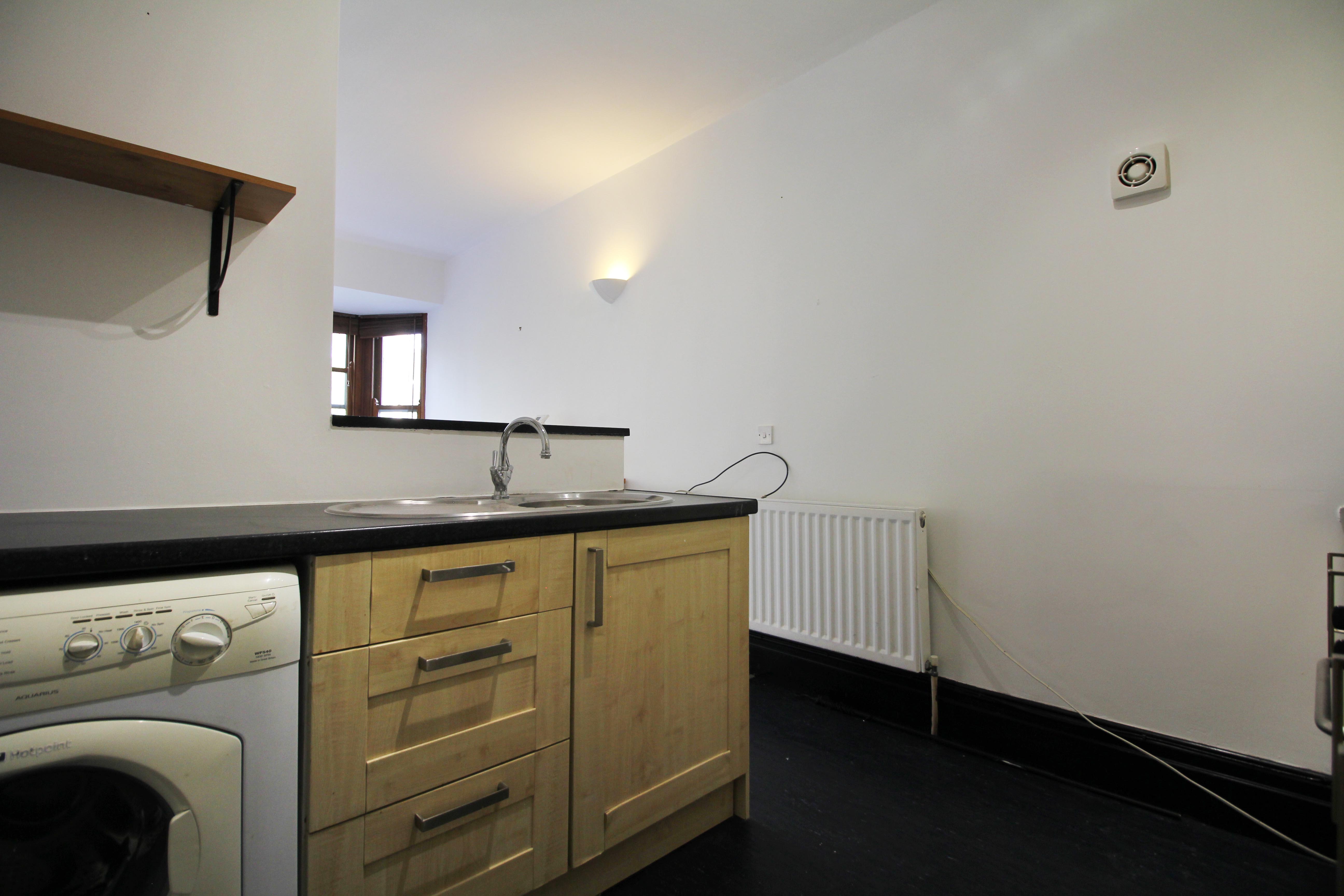 High Street, Tonyrefail, CF39 8PG  Interior