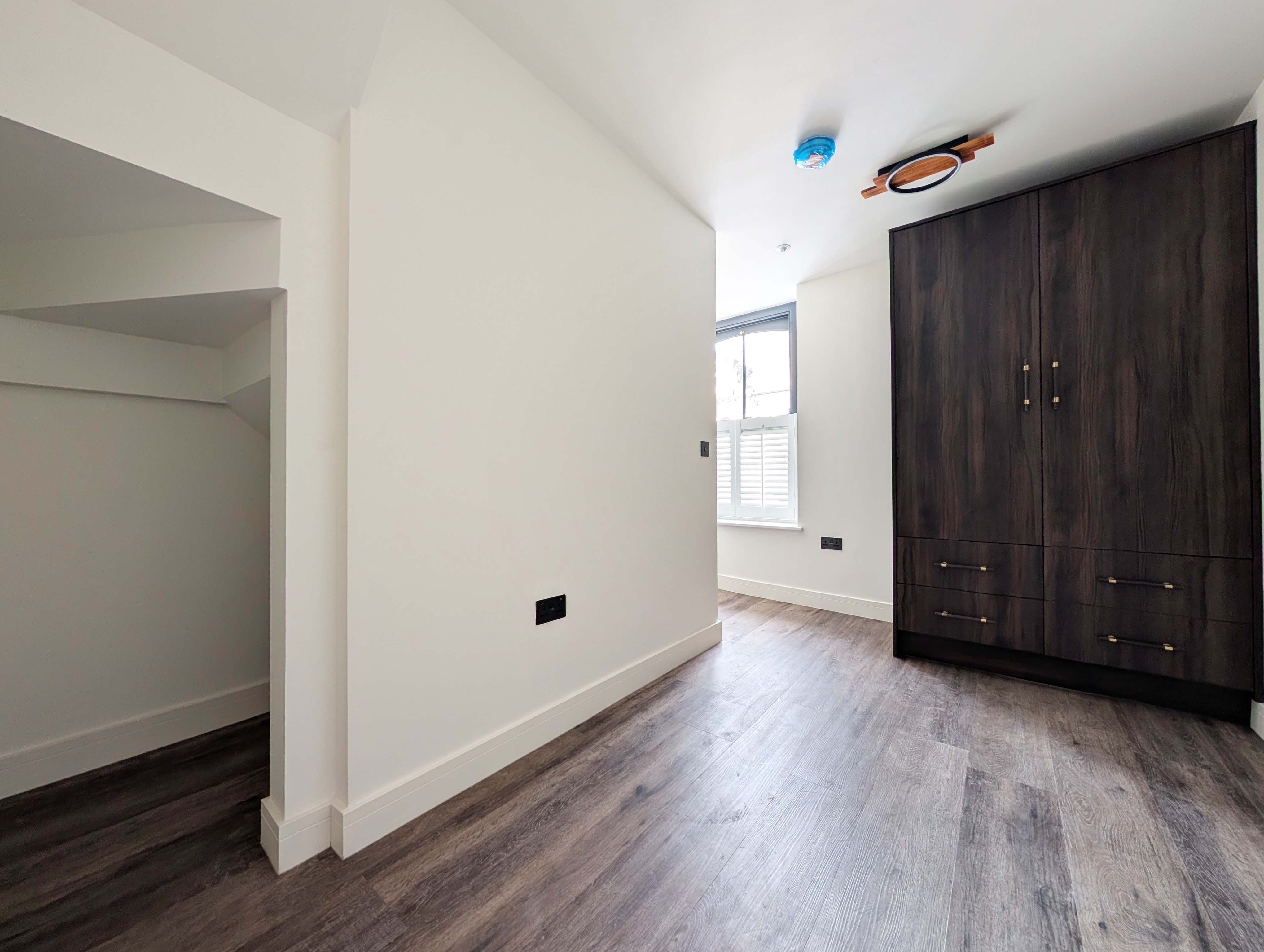 Market Street, Pontypridd. CF37 2ST  Interior