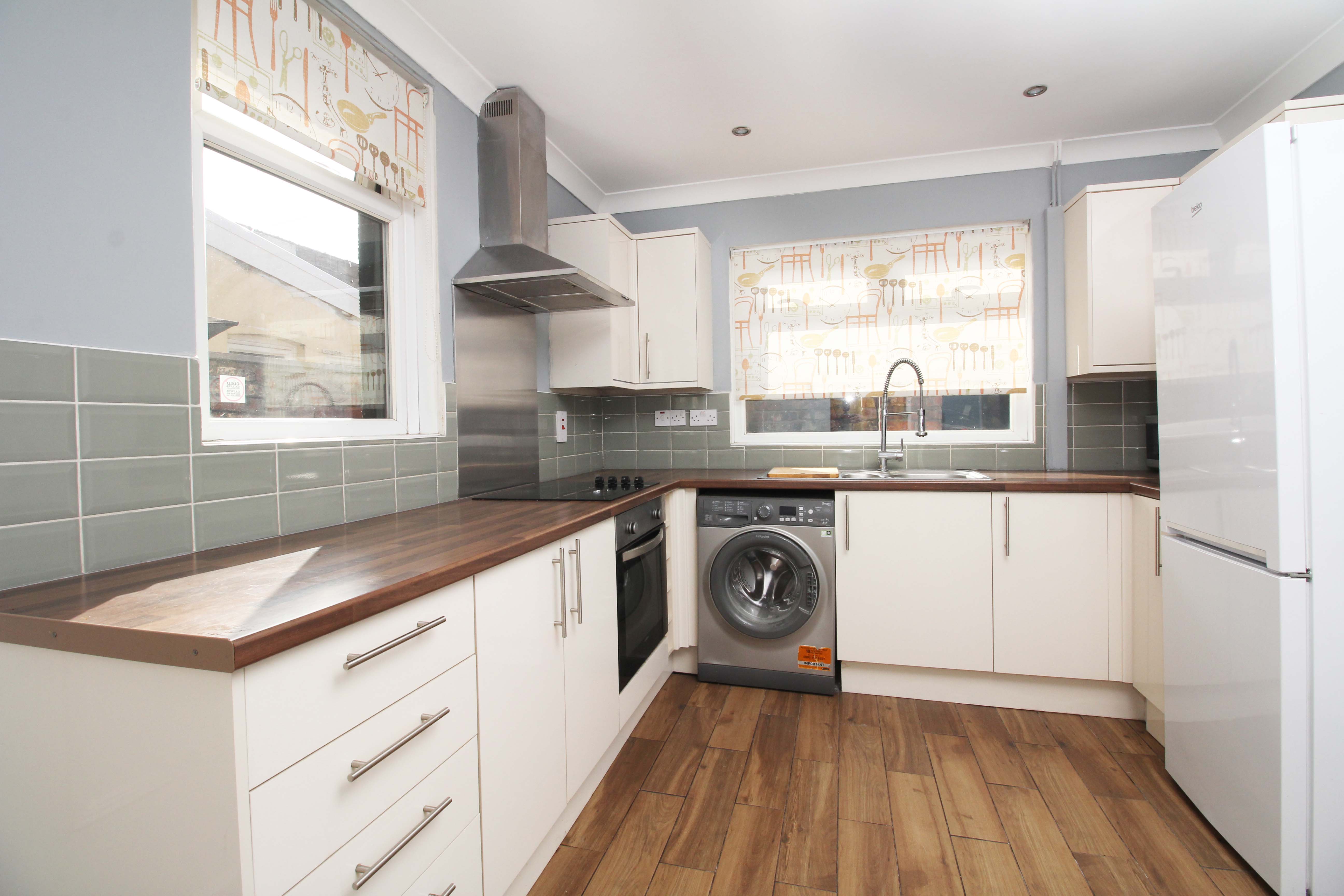 Bridgend Road, Llanharan CF72 9RA  Interior