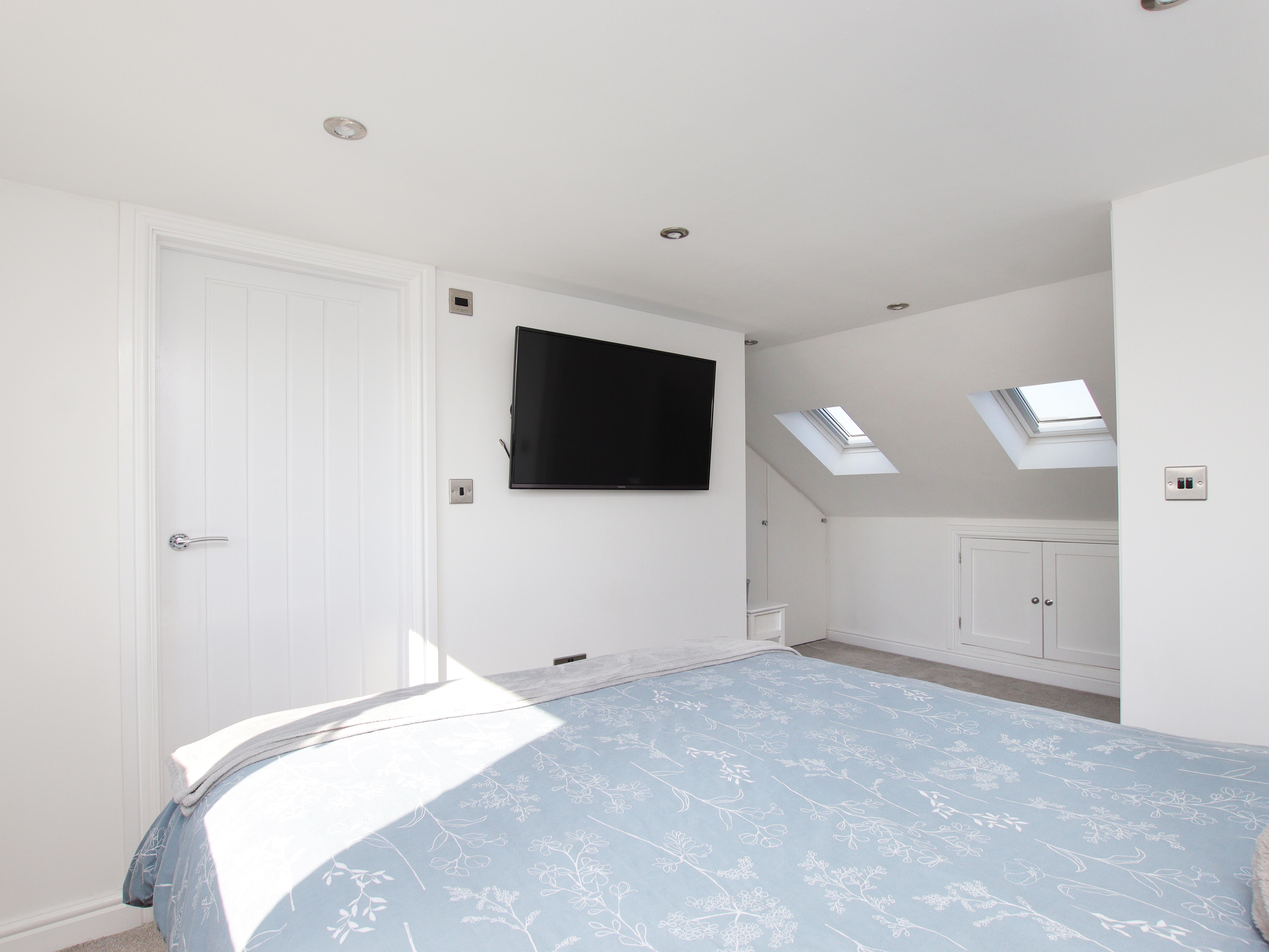 Coed Mieri, Pontyclun CF72 9UW  Interior