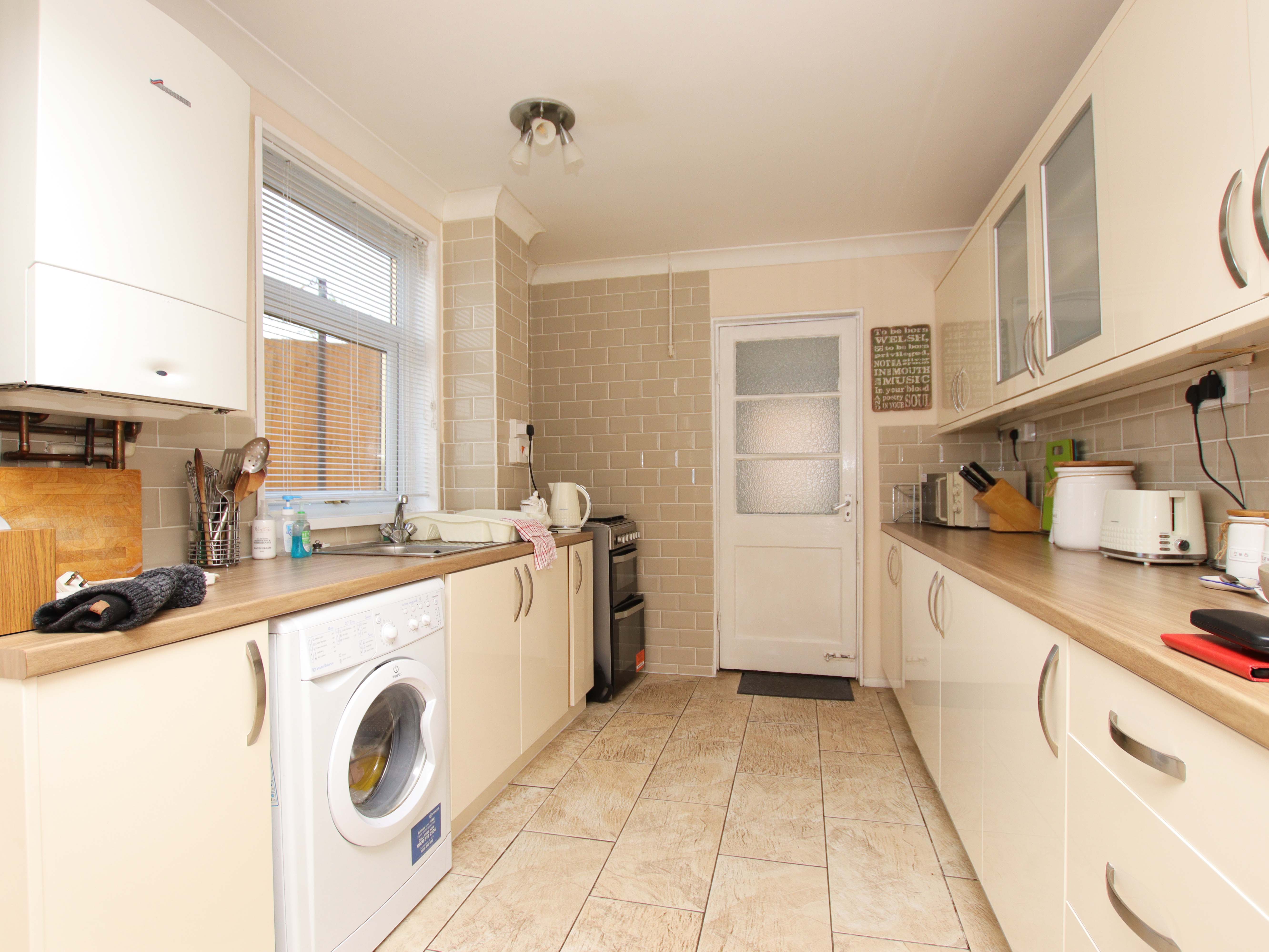 Dan Caerlan, Llantrisant CF72 8HD  Interior
