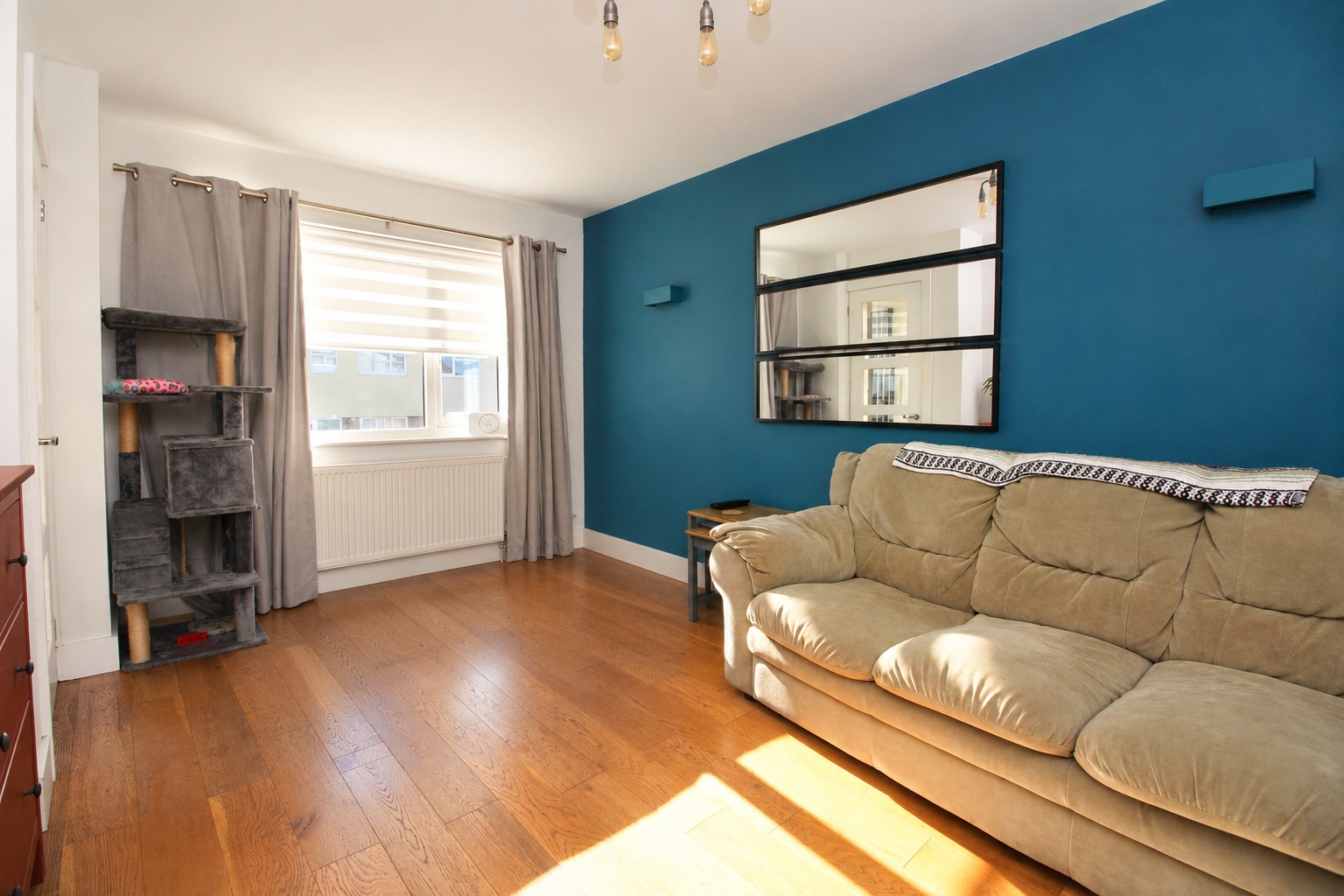 Foel View Close, Llantwit Fardre, CF38 2PL  Interior