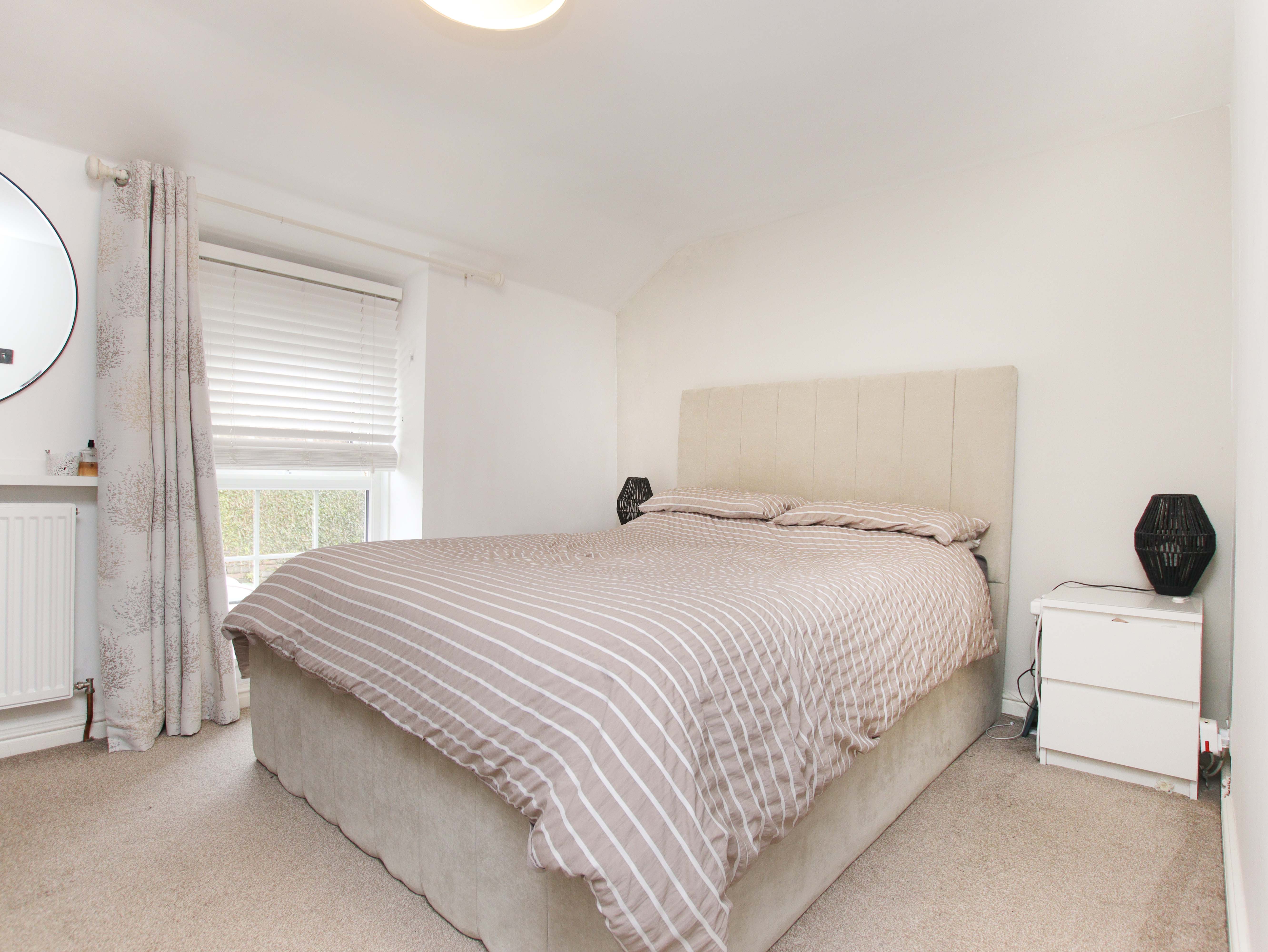 Tyclwyta Cottages, Main Road, Cross Inn, Llantrisant   Interior