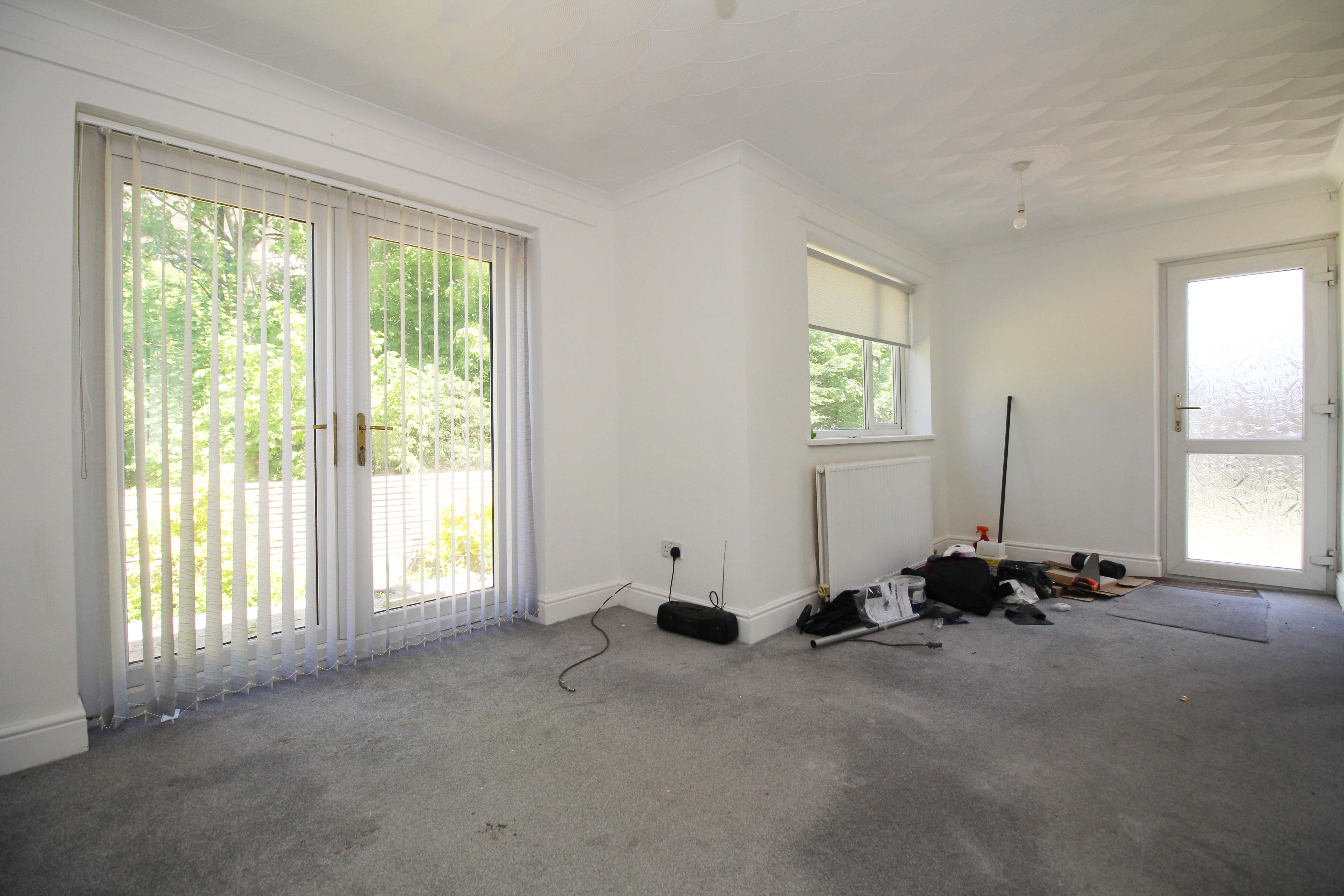 Oakdale Road, Tonypandy CF40 1RS  Interior