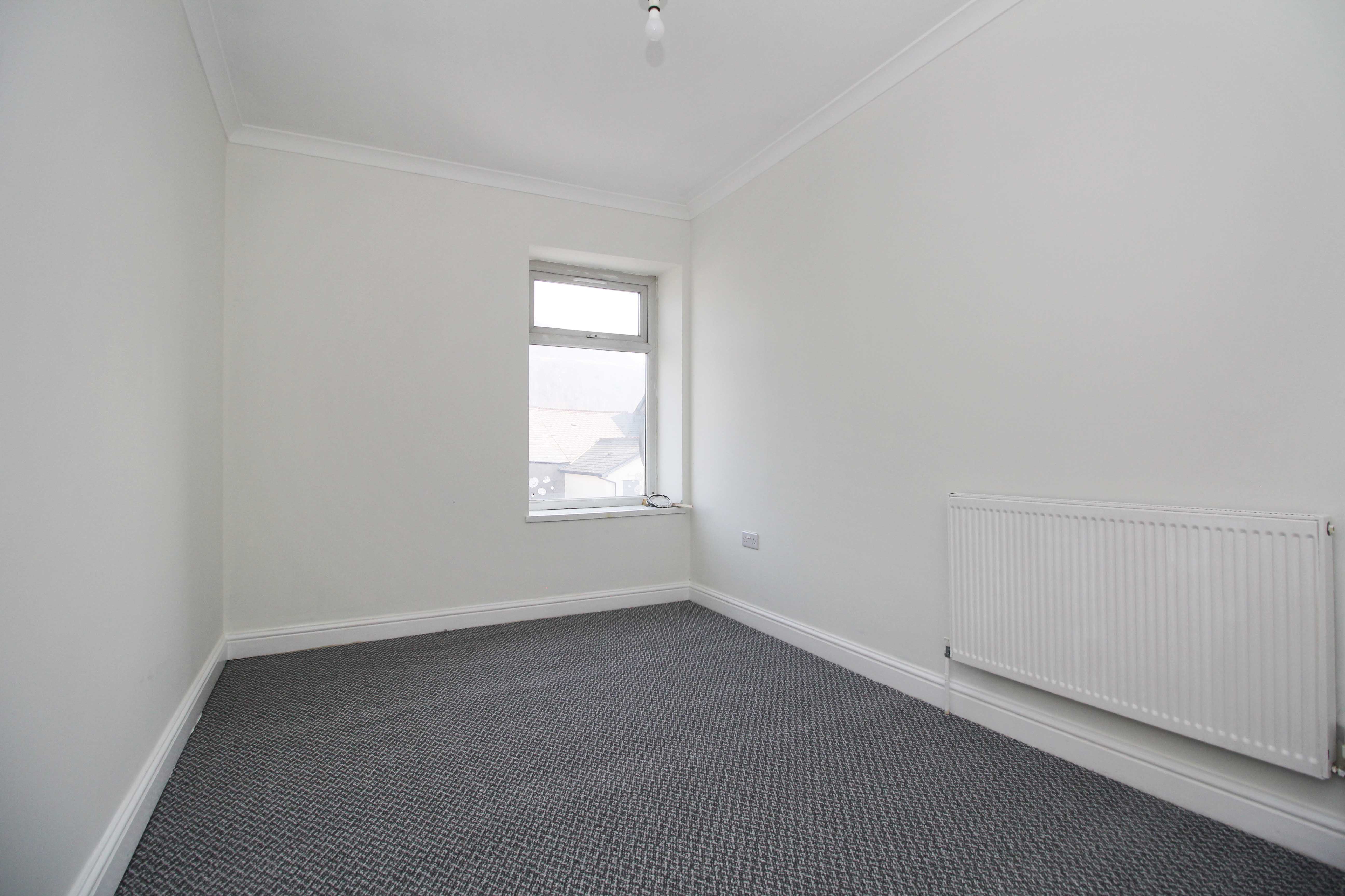 Eleanor Street, Tonypandy, CF40 1DR  Interior