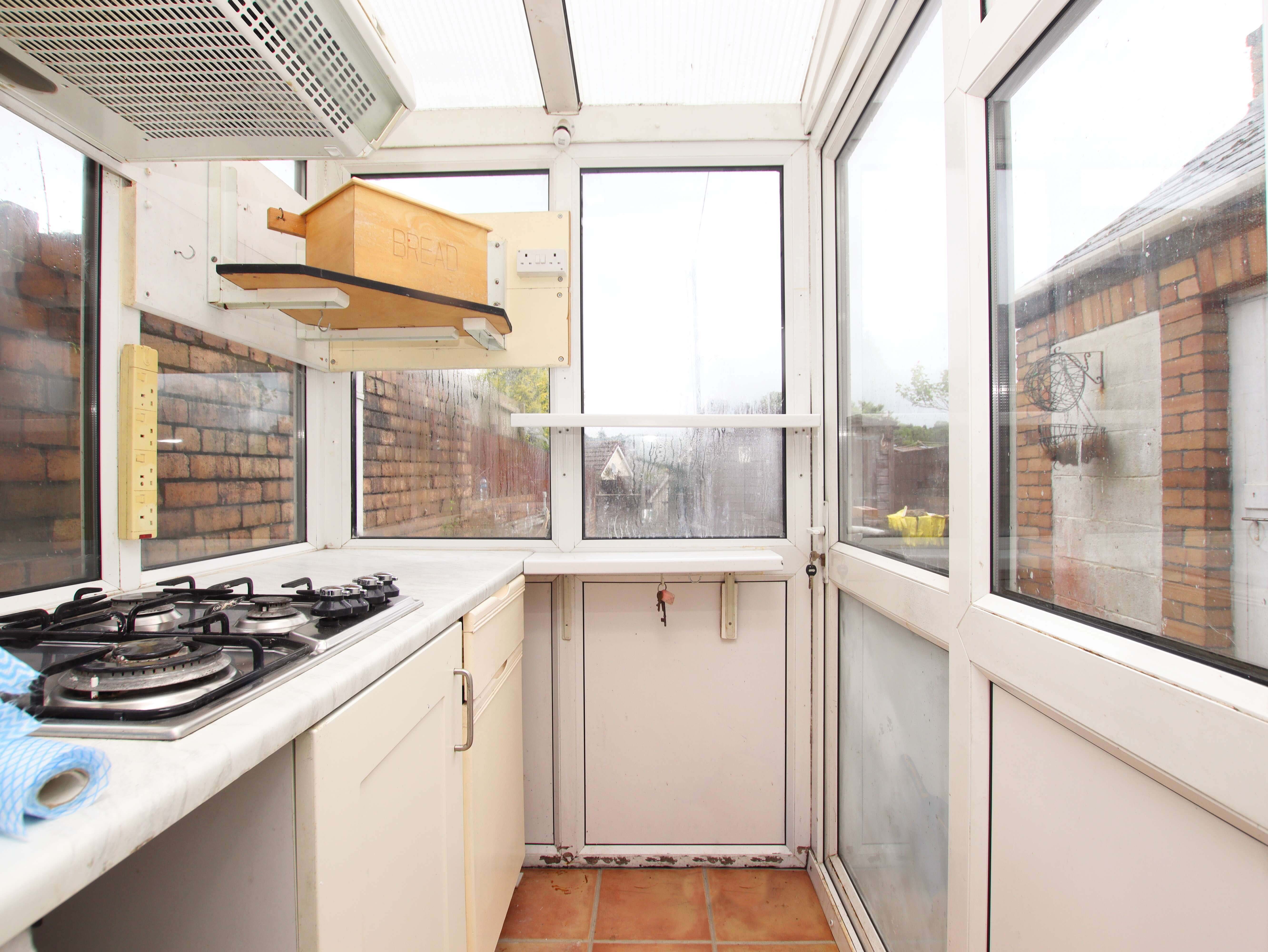 Cerdin Avenue, Pontyclun, CF72 9ER  Interior