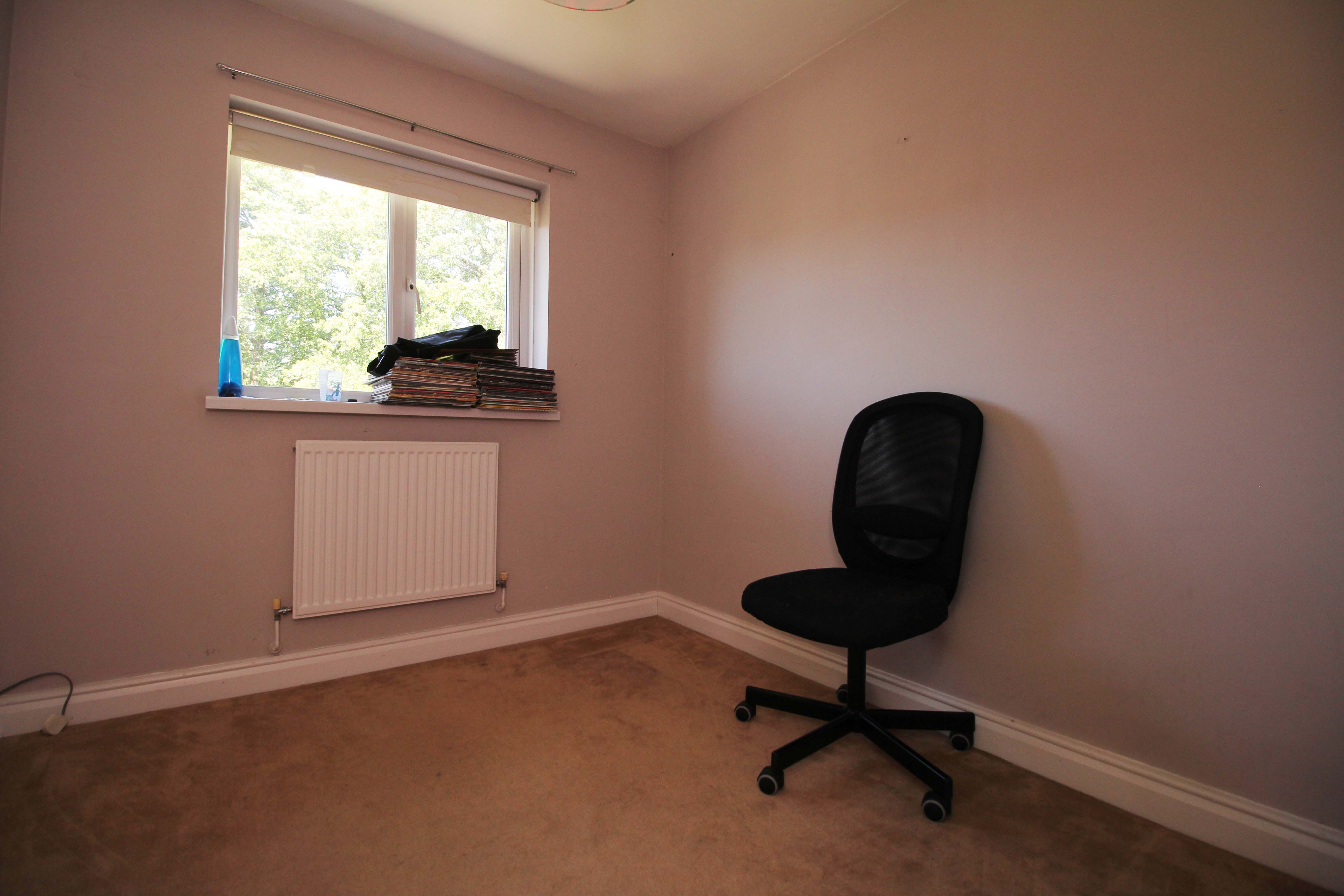 Llwyn Onn, Tyla Garw CF72 9ET  Interior