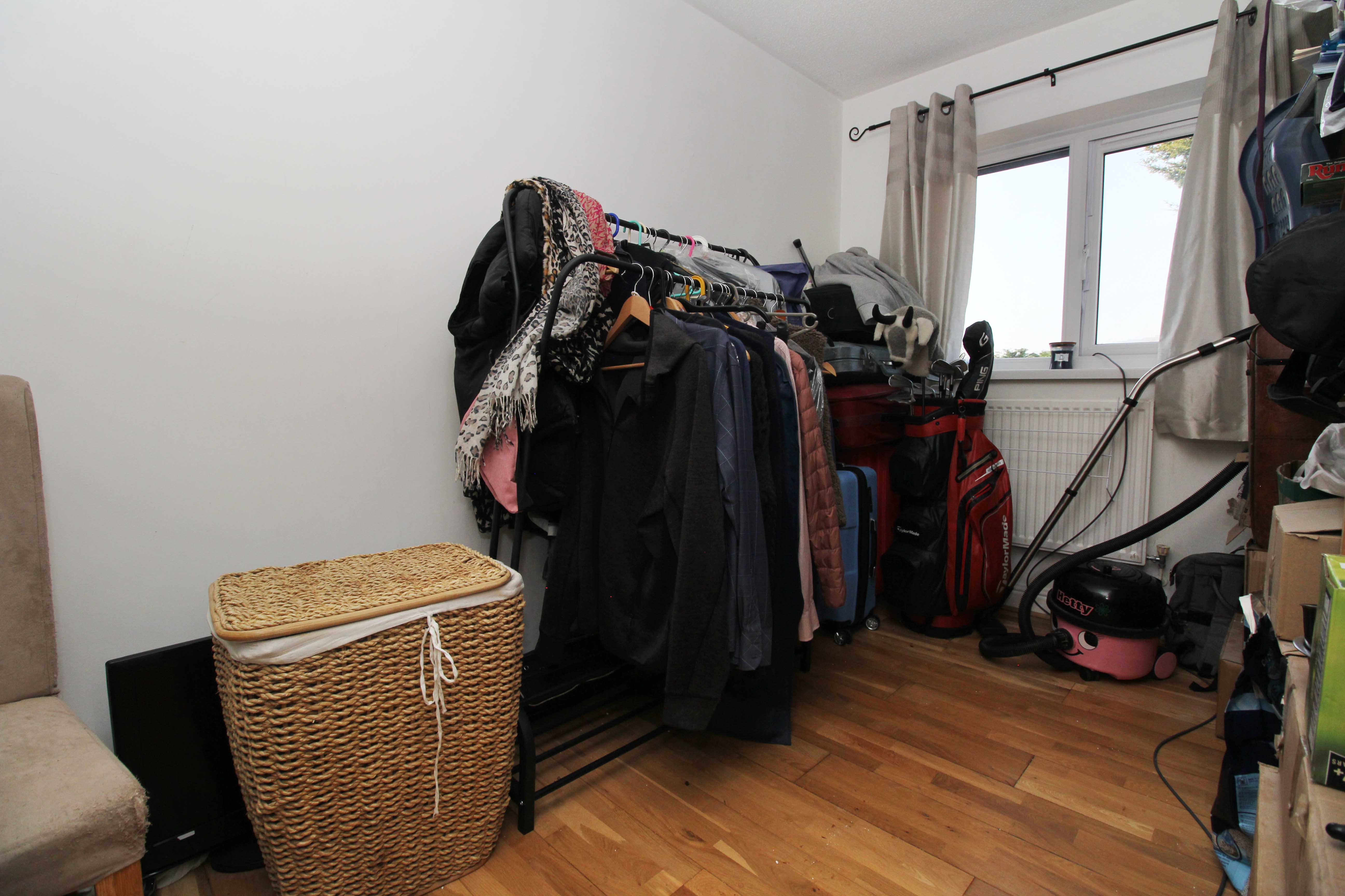 Llwyn Onn, Tyla Garw, CF72 9EU  Interior