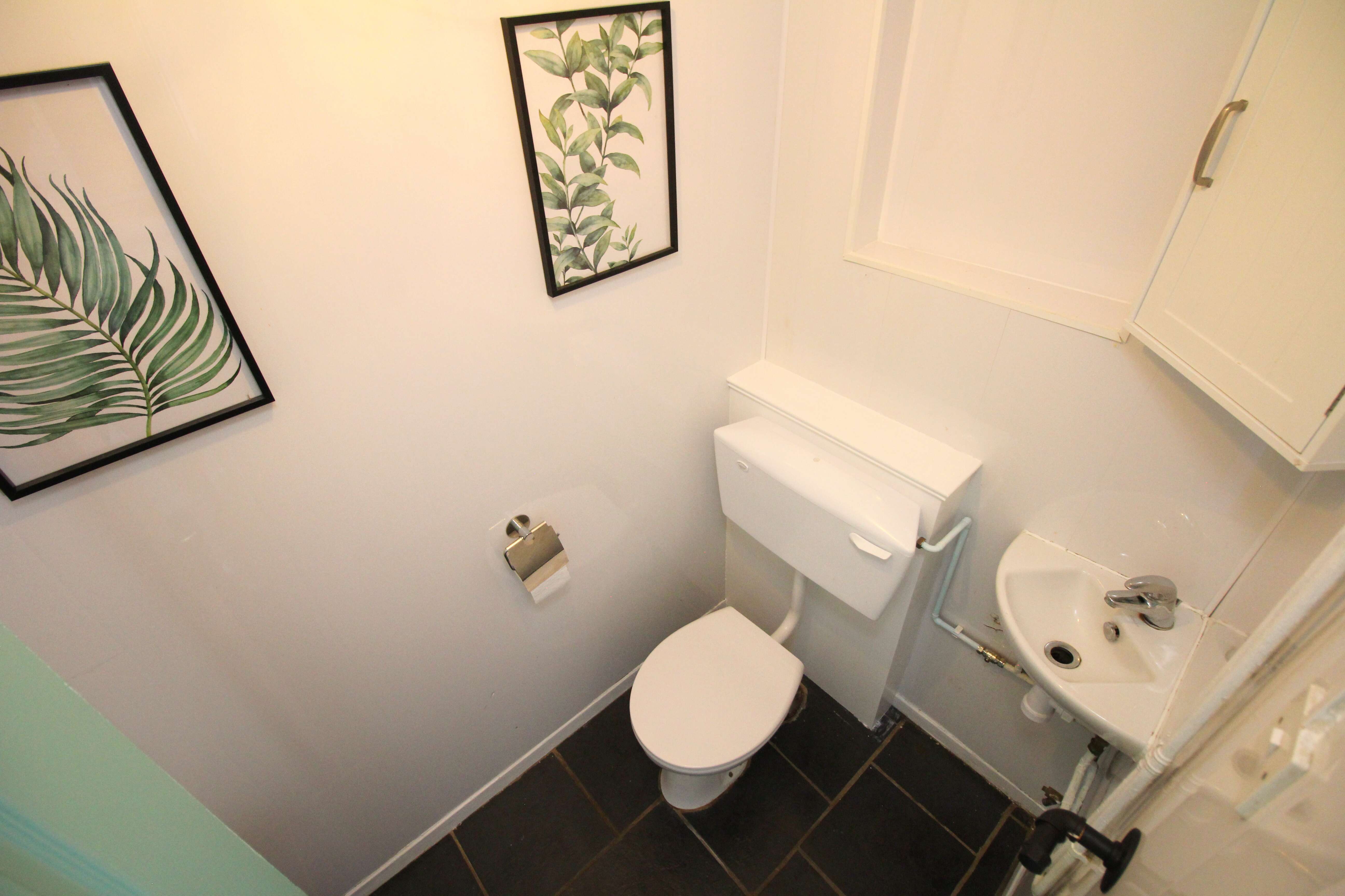 Dan y Cribyn, Ynysybwl CF37 3EU  Interior