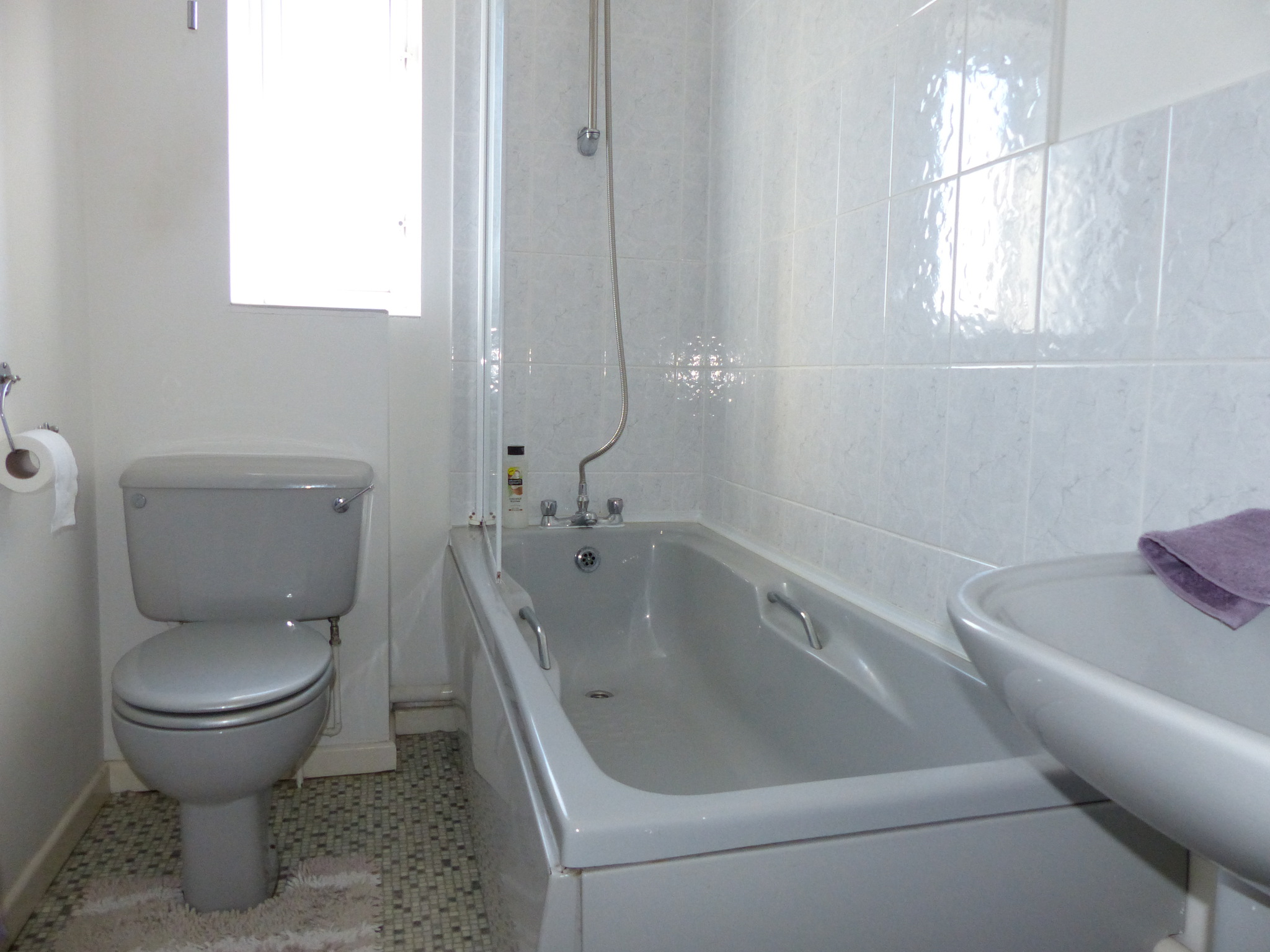 Caer Gerddi, Church Village, CF38 1UQ  Interior