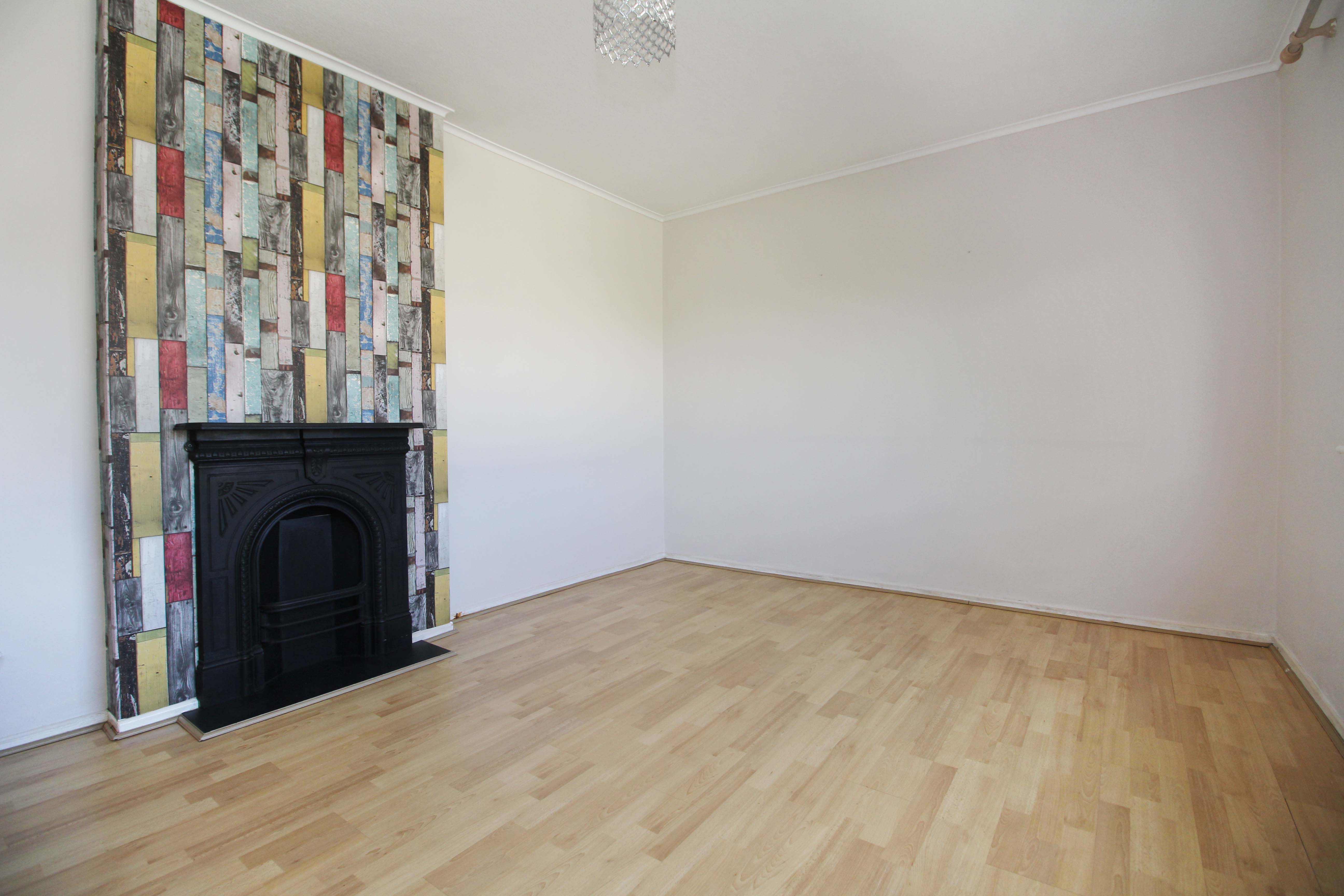 Brynamlwg, Pontyclun, CF72 9AU  Interior