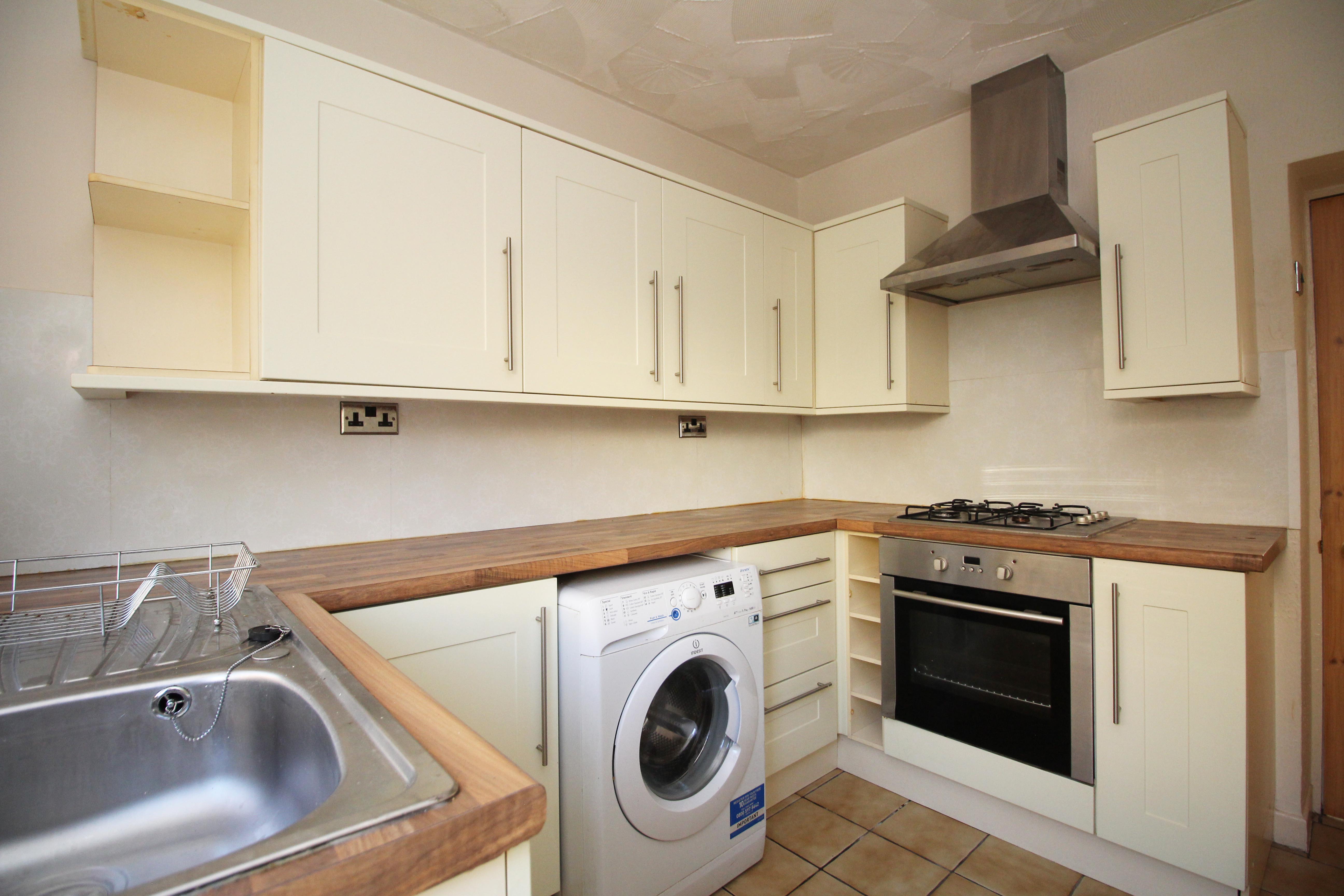 Syphon Street, Porth,   Interior