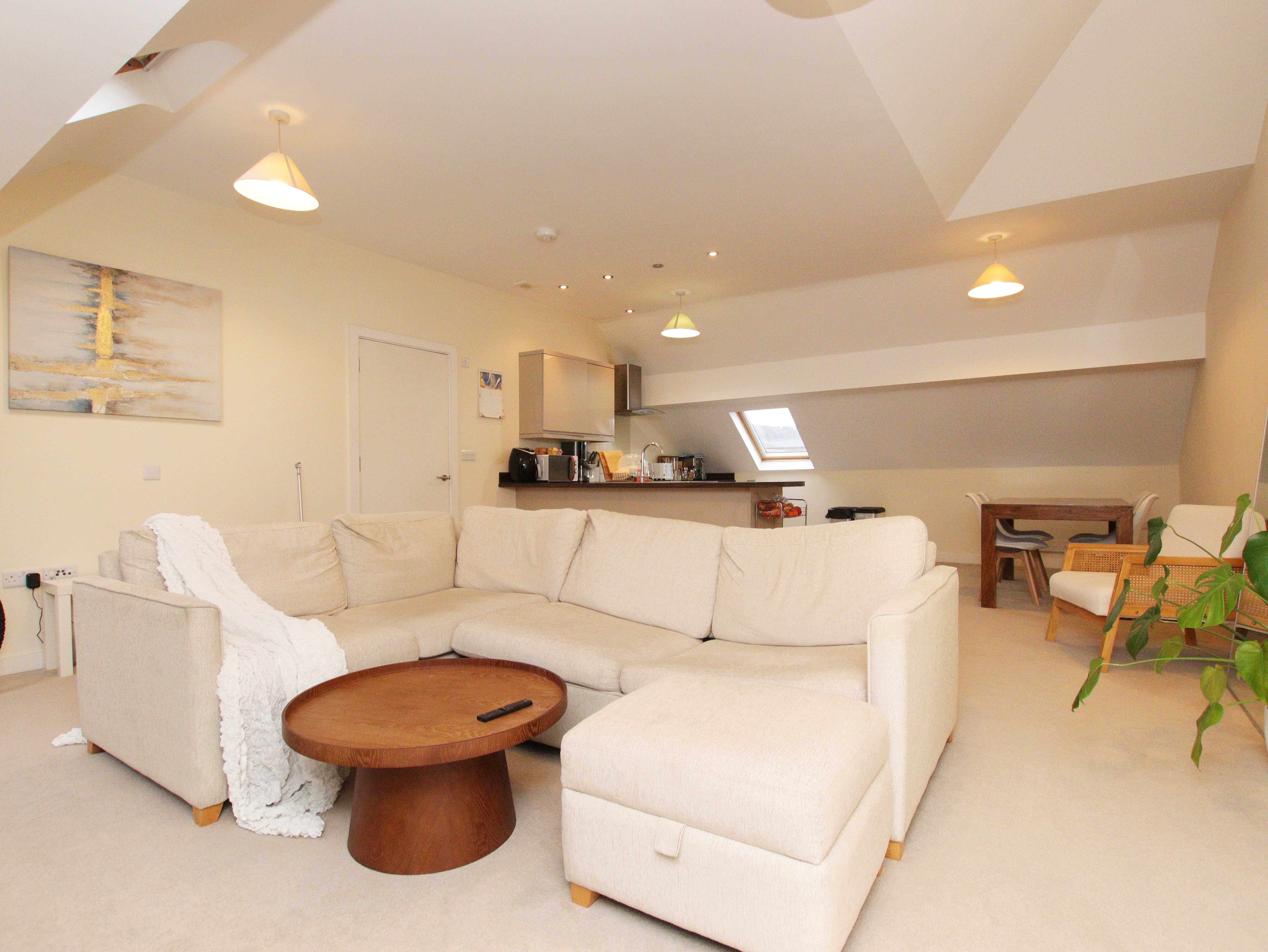 Cambrian House, Old School Lane, Pontypridd CF37 2DD  Interior