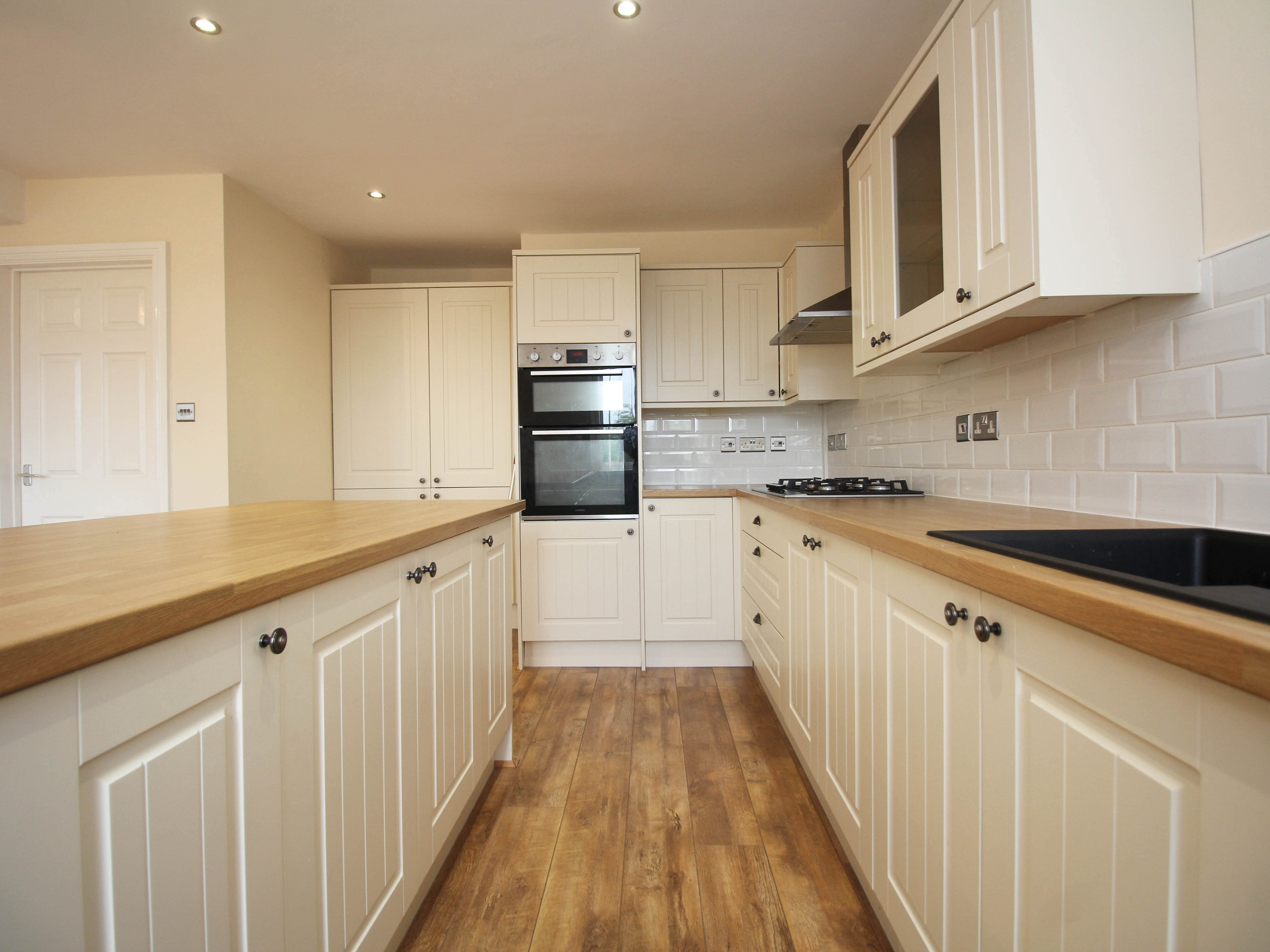 Brynamlwg, Pontyclun CF72 9AU  Interior