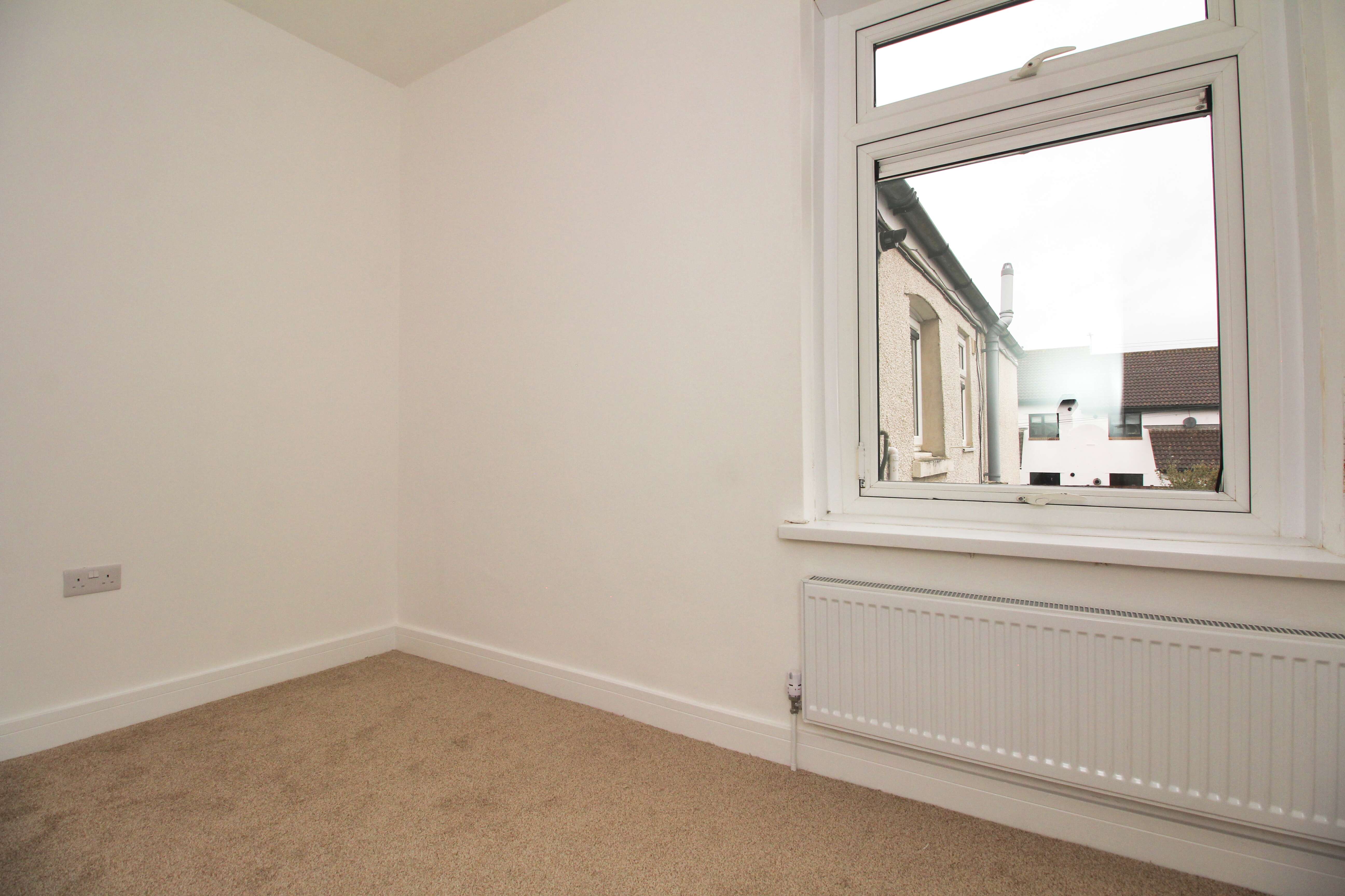 Picton Avenue, Porthcawl CF36 3AJ  Interior