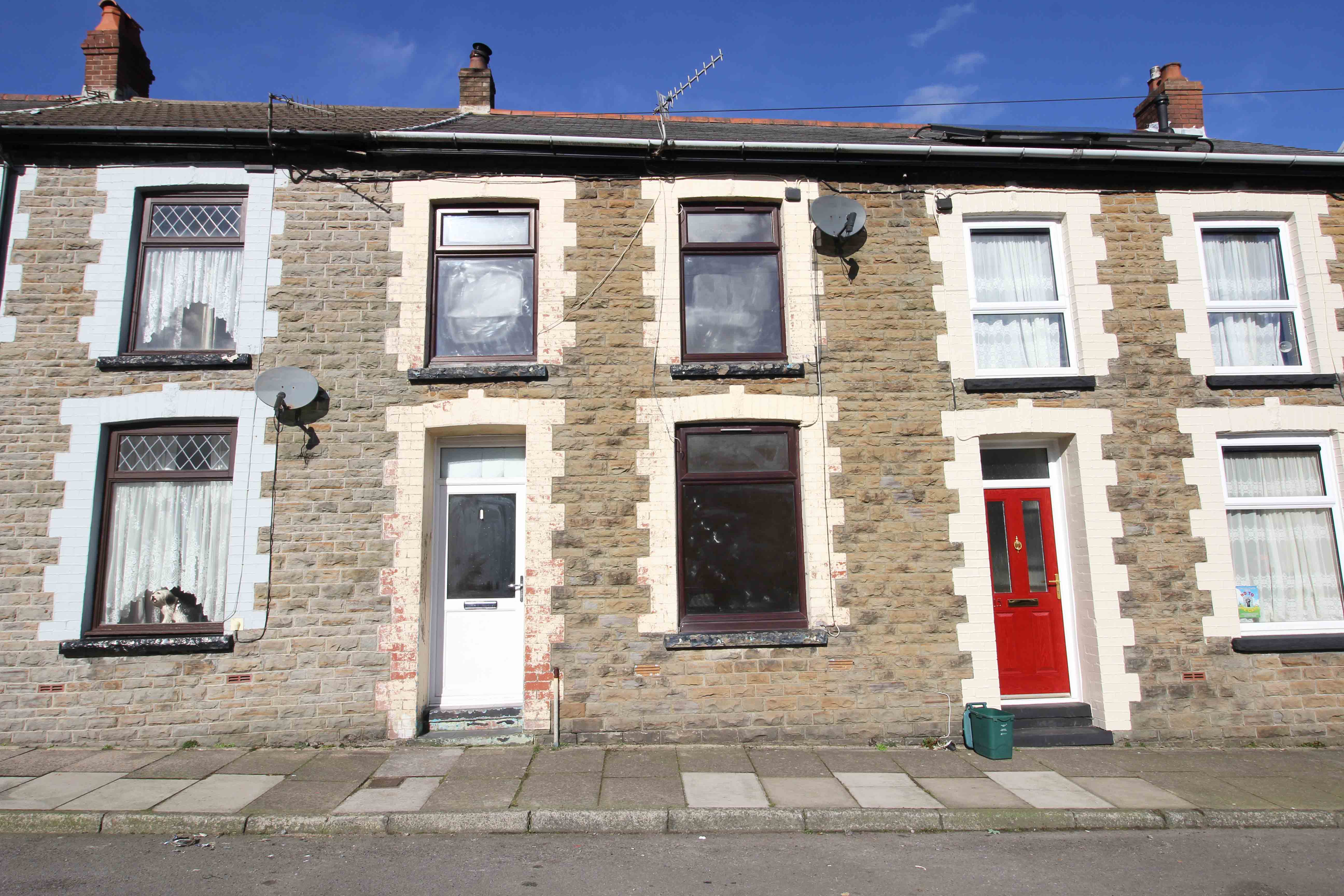 Vicarage Terrace, Treorchy. CF42 6NA  Interior