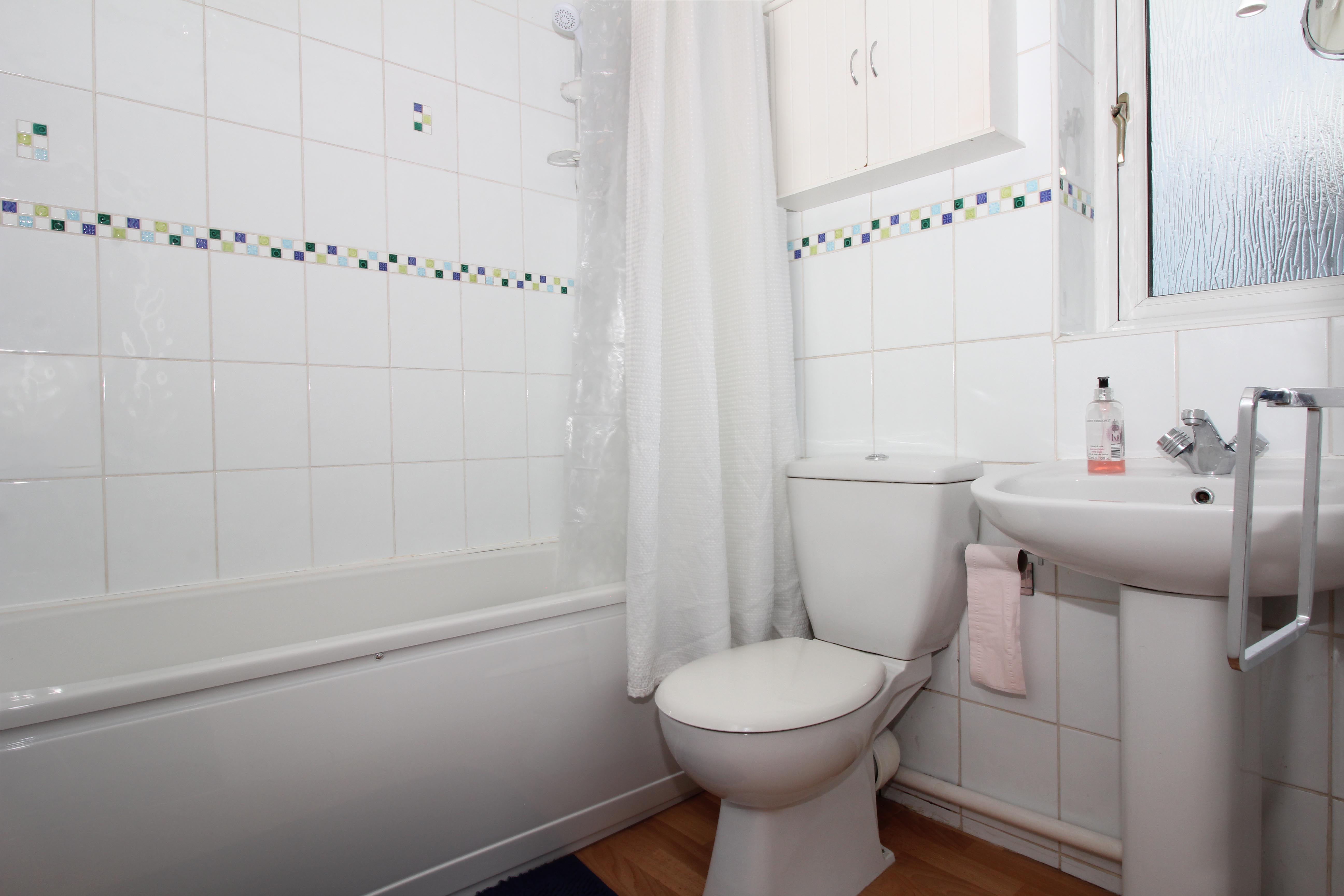 Silverton Drive, Pontyclun, CF72 8HF  Interior