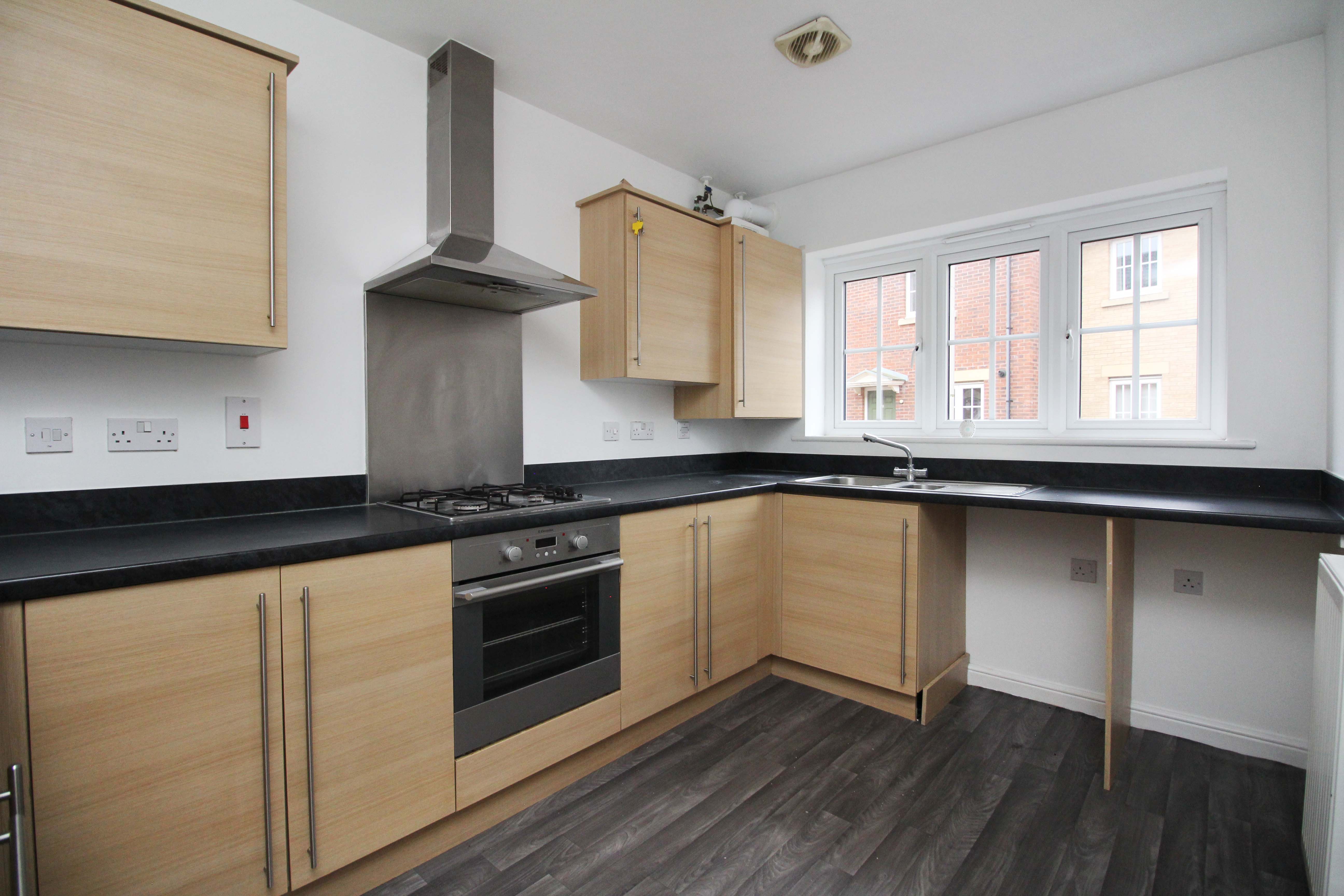 Lonydd Glas, Llanharan, CF72 9FW  Interior