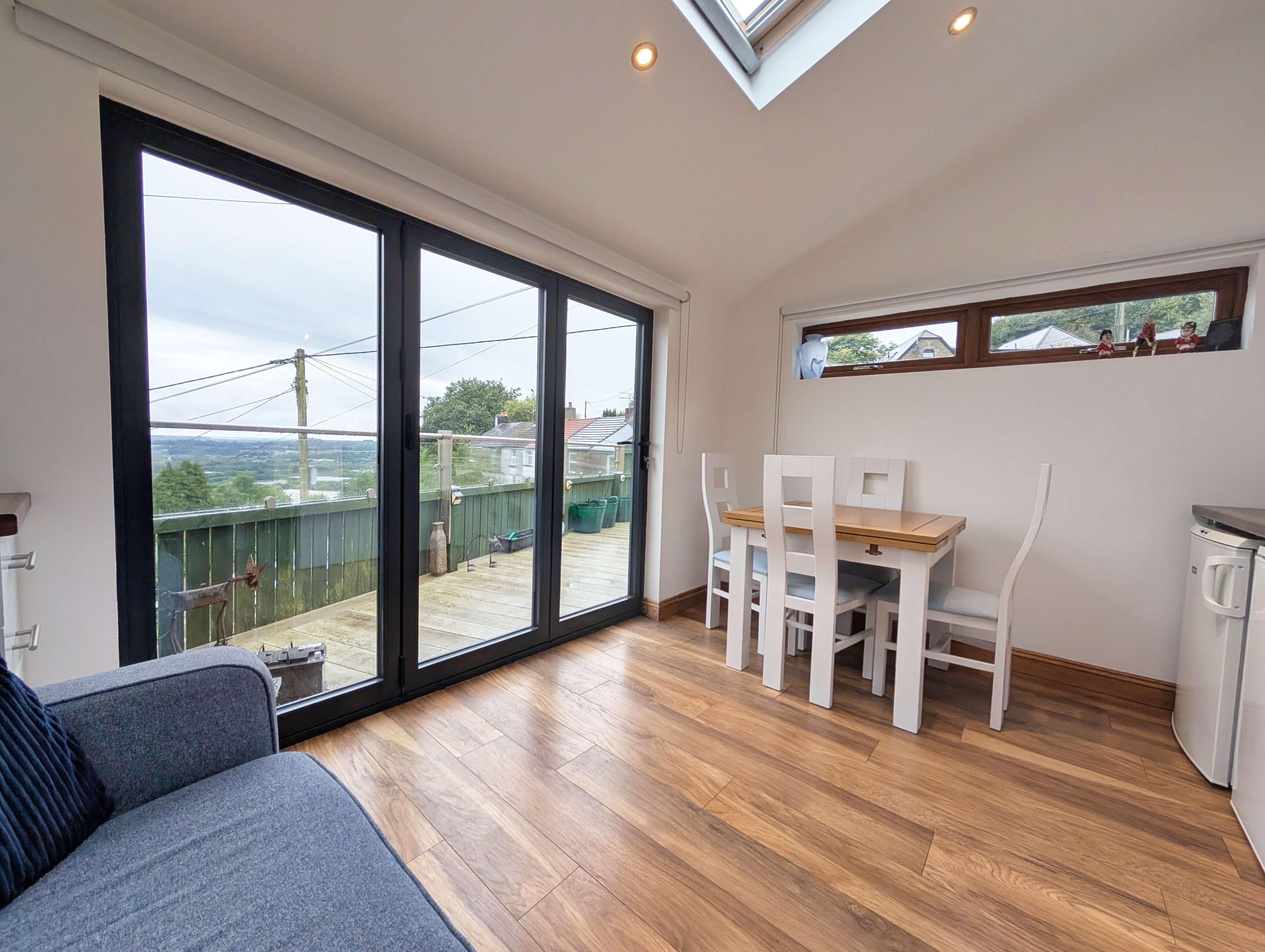 The Mews, Church Street, Llantrisant CF72 8SP  Interior